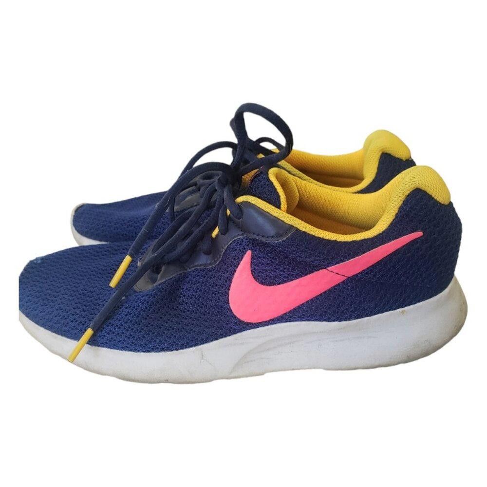 Nike SH108 Nike Tanjun Women's Runner Shoe 8.5 Size US 8.5 / IT 38.5 - 5 Thumbnail