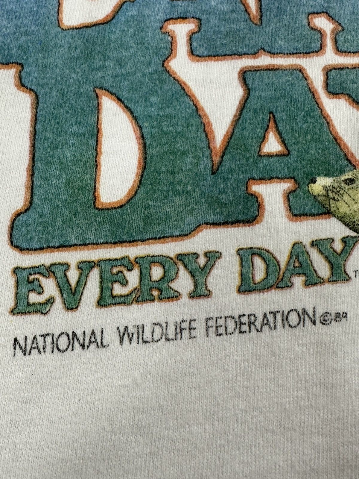Vintage Vintage 90s Earth Day Animal Panda Lion Graphic T-Shirt Size US L / EU 52-54 / 3 - 5 Thumbnail