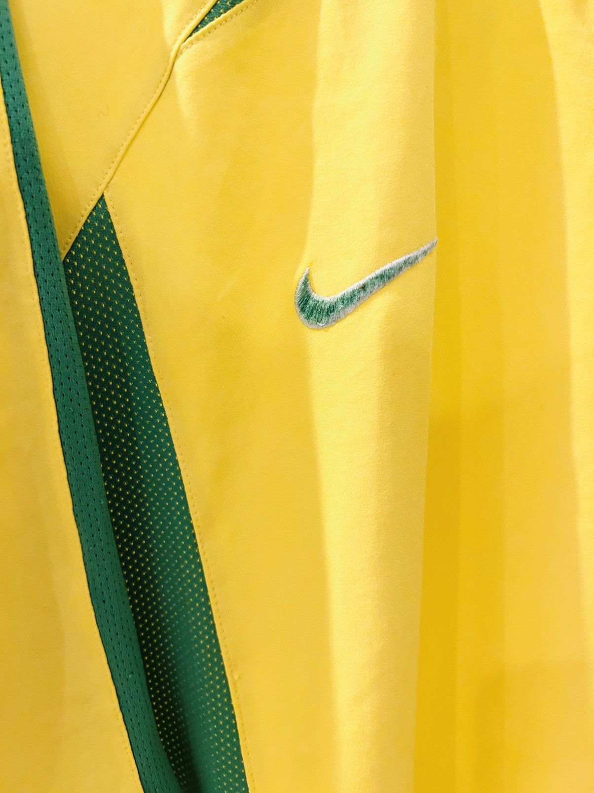 Nike Brazil 2002 home jersey Size US XL / EU 56 / 4 - 3 Thumbnail