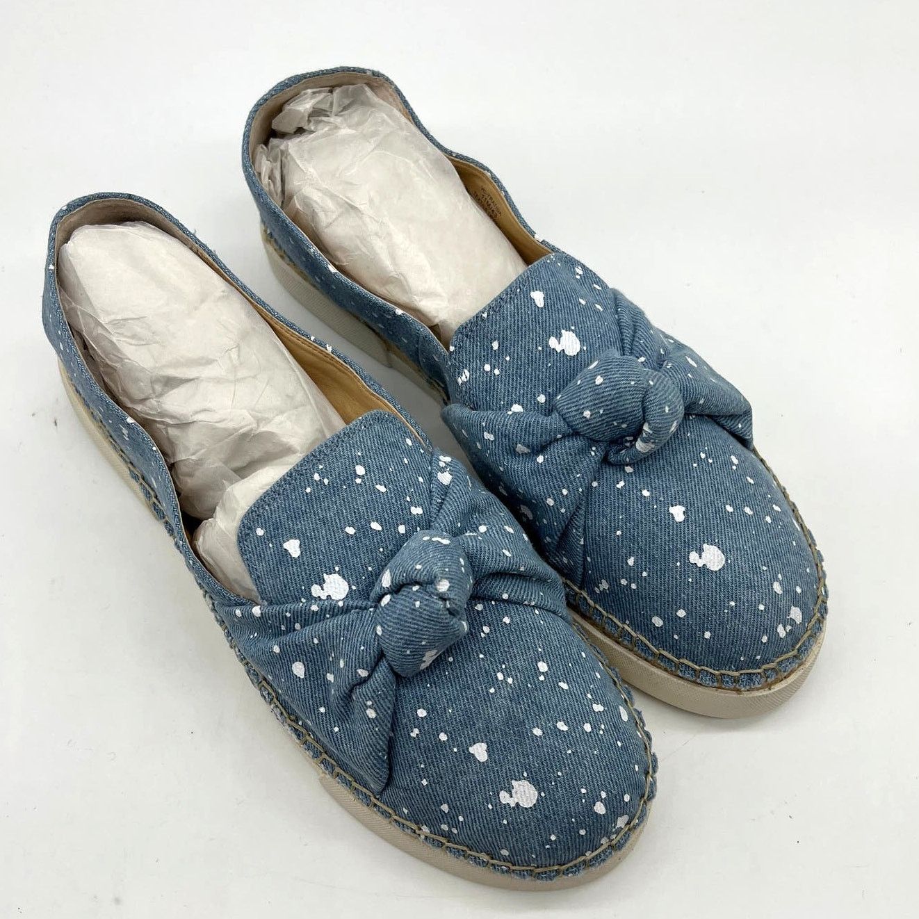 Vince Camuto Vince Camuto Canvas Slip On Size 11M Espadrilles Size US 11 / IT 41 - 1 Thumbnail