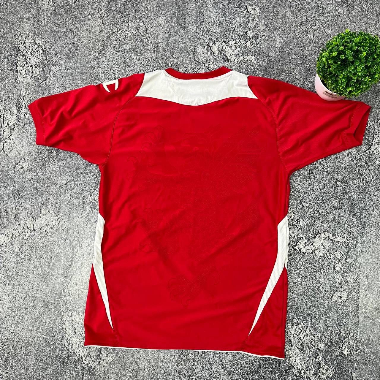 Champion Vintage Wales Team 2008/2010 Football Soccer Shirt Jersey Size US S / EU 44-46 / 1 - 2 Thumbnail