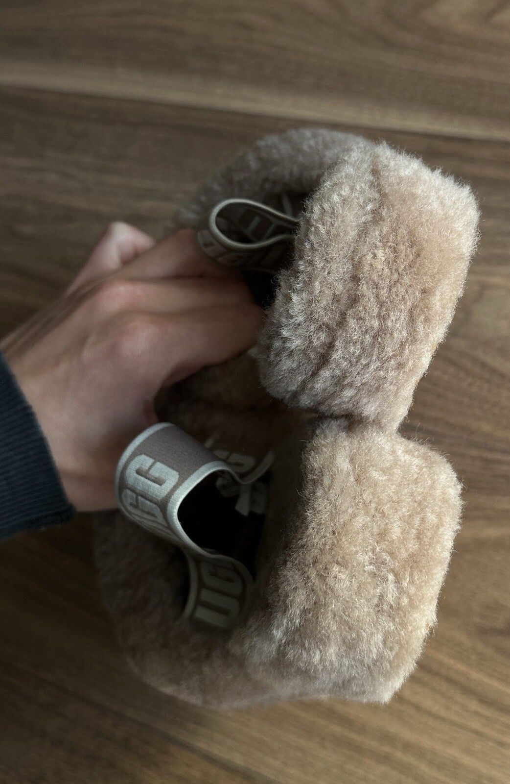 Ugg UGG Womens Fluff Yeah Slide Beige Size 38 UK5 US7 Size US 8 / IT 38 - 10 Thumbnail