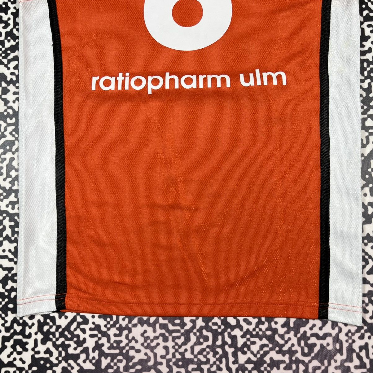K1X Ratiopharm Ulm Per Gunther Signed Team Basketball Jersey Size US S / EU 44-46 / 1 - 12 Thumbnail
