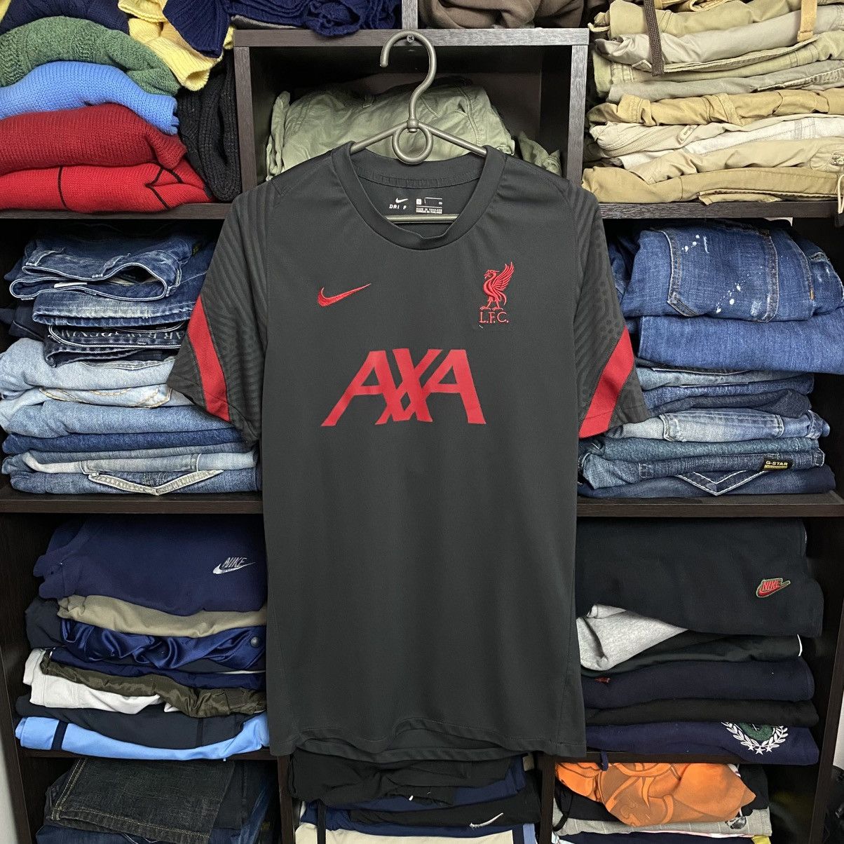 Nike Mens Nike FC Liverpool Training soccer jersey size S Size US S / EU 44-46 / 1 - 1 Thumbnail