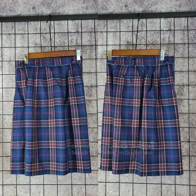 Burberry Burberry Women's Wool Plaid Pants in Deep Blue. Size 23" - 4 Thumbnail