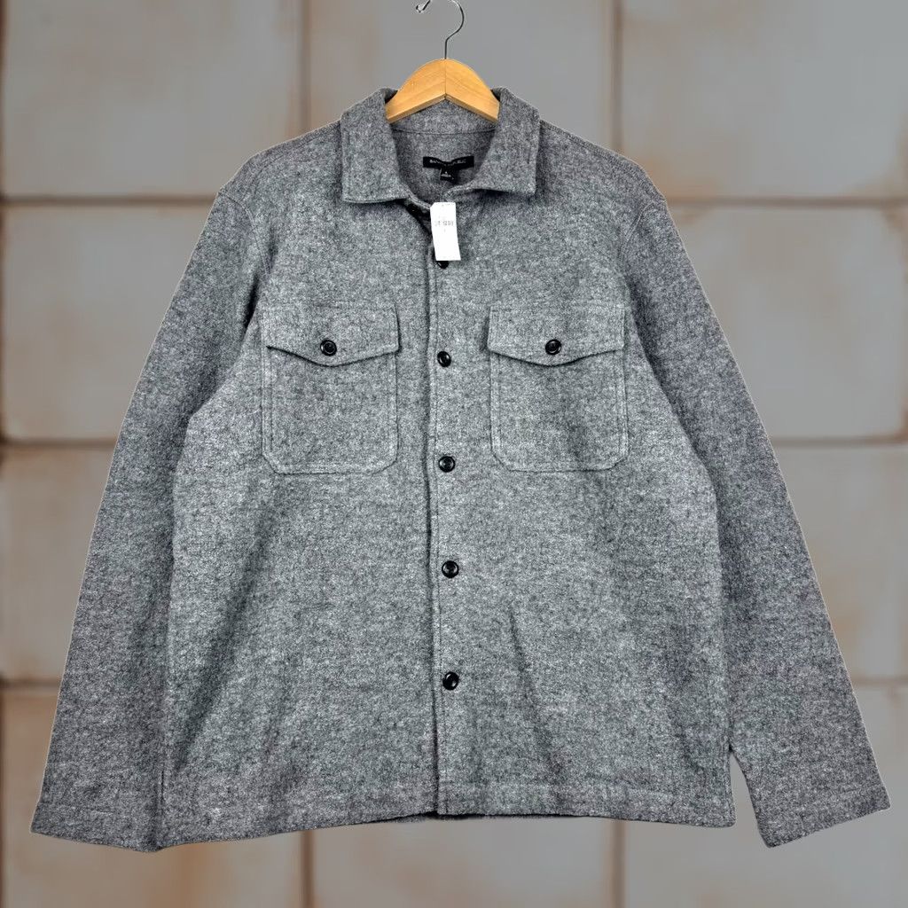 Banana Republic VINTAGE Banana Republic Mens L Boucle Over Shirt Jacket Gray Button Woiol Blend Size US L / EU 52-54 / 3 - 1 Thumbnail