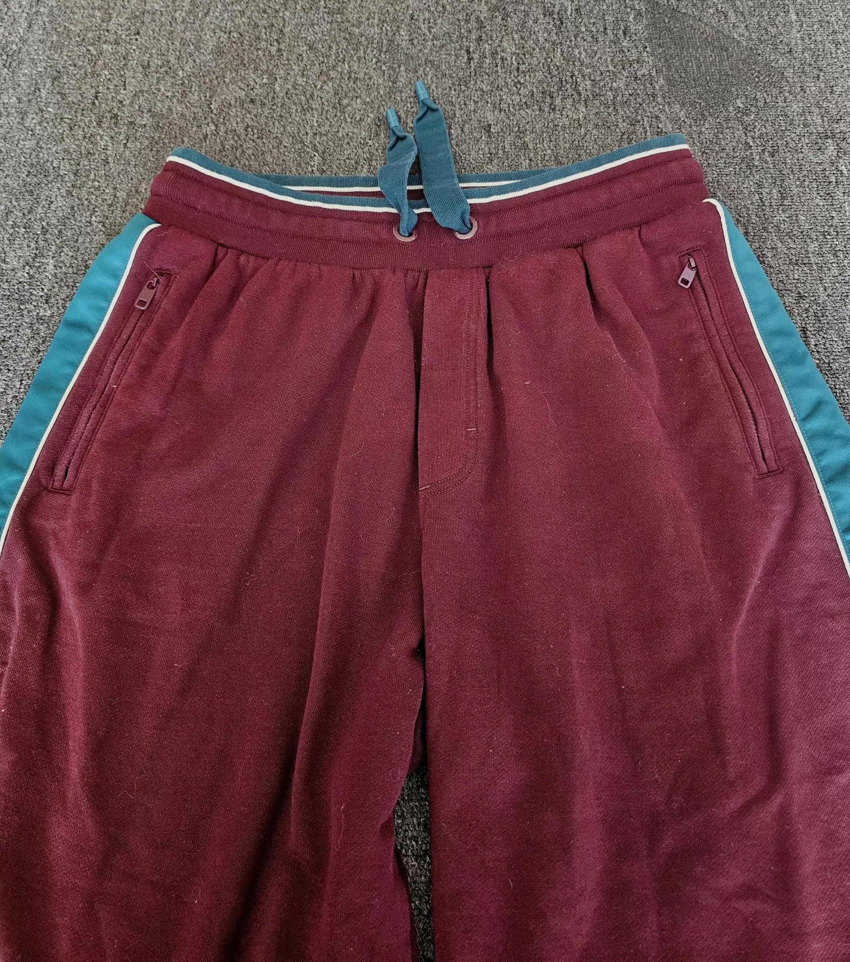 Dolce & Gabbana Dolce&Gabbana burgundy sport shorts. Size US 34 / EU 50 - 2 Thumbnail