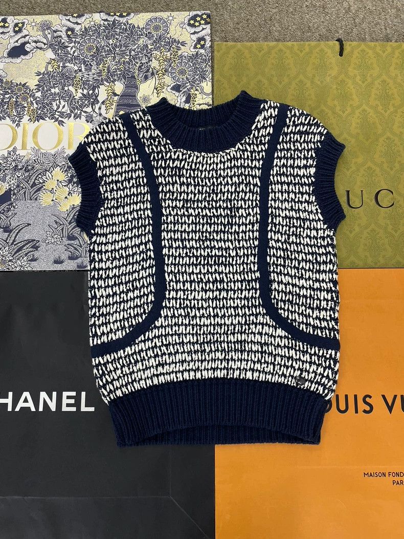 Chanel Chanel Blue and white woven sheep vest Size XS / US 0-2 / IT 36-38 - 1 Thumbnail