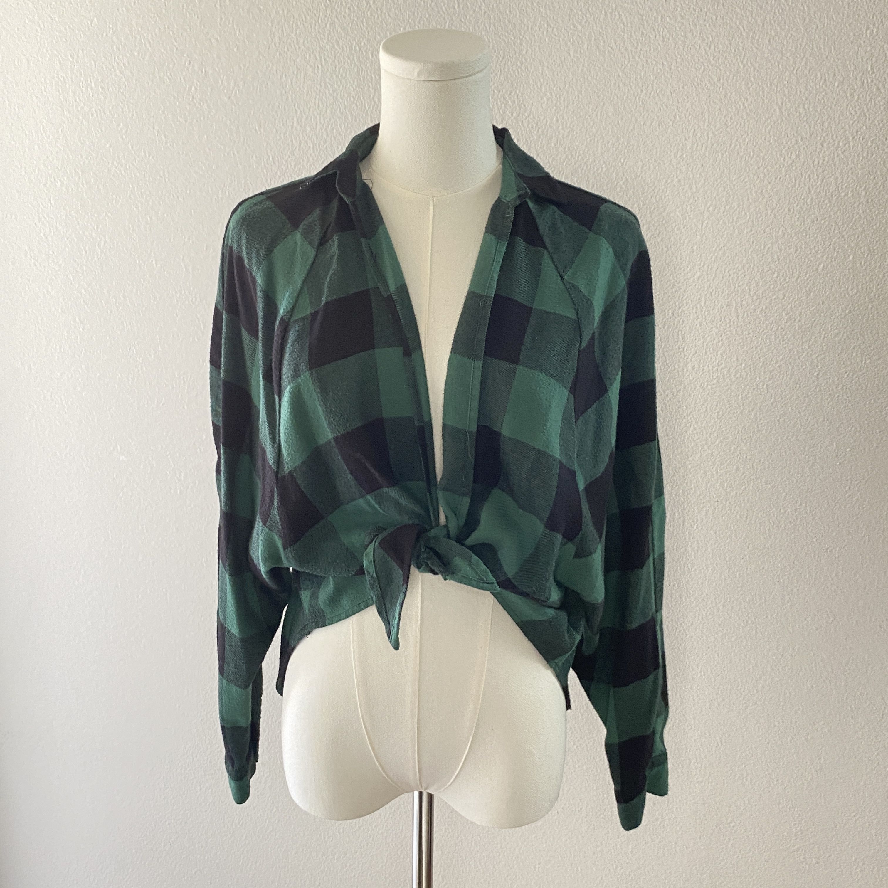 Urban Outfitters BDG Urban Outfitters Green Black Plaid Tie Front Flannel Top Size XS / US 0-2 / IT 36-38 - 9 Thumbnail