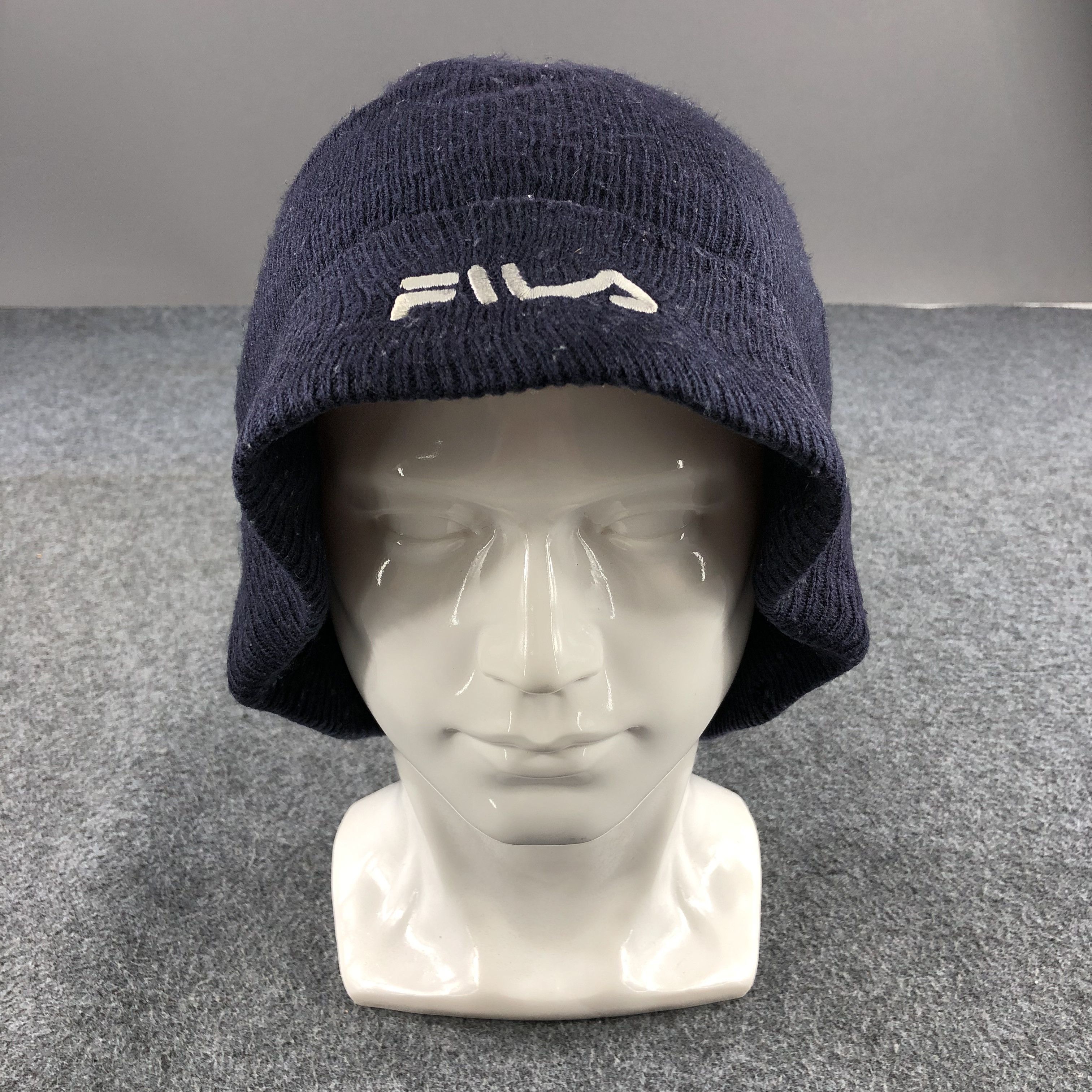 Fila FILA Bucket Hat Beanie Snowcap Snow Hat Winter Hat B365 Size ONE SIZE - 1 Thumbnail