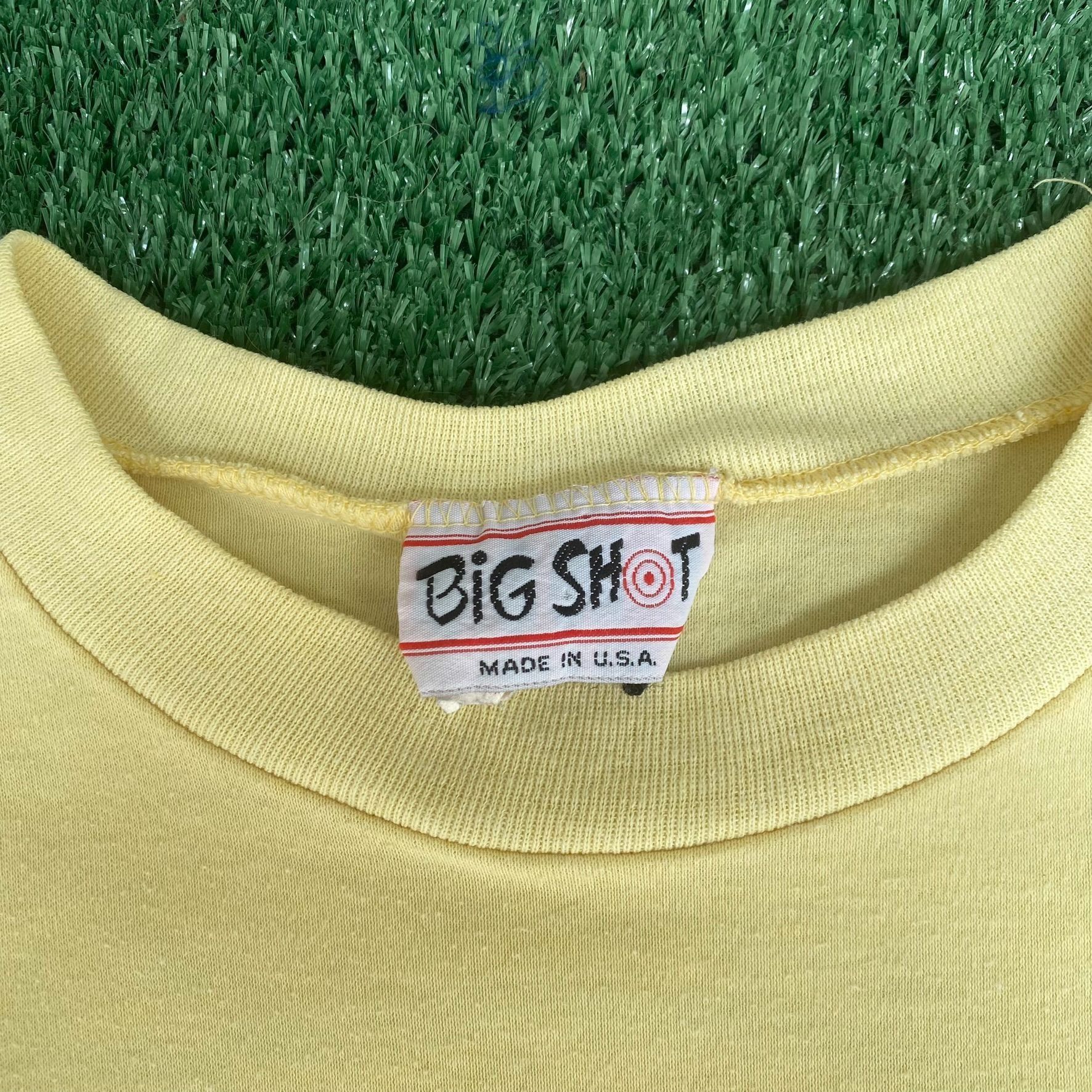 Vintage Vintage 80s Tropical Beach Shirt Surf Island Single Stitch T Size US S / EU 44-46 / 1 - 7 Thumbnail