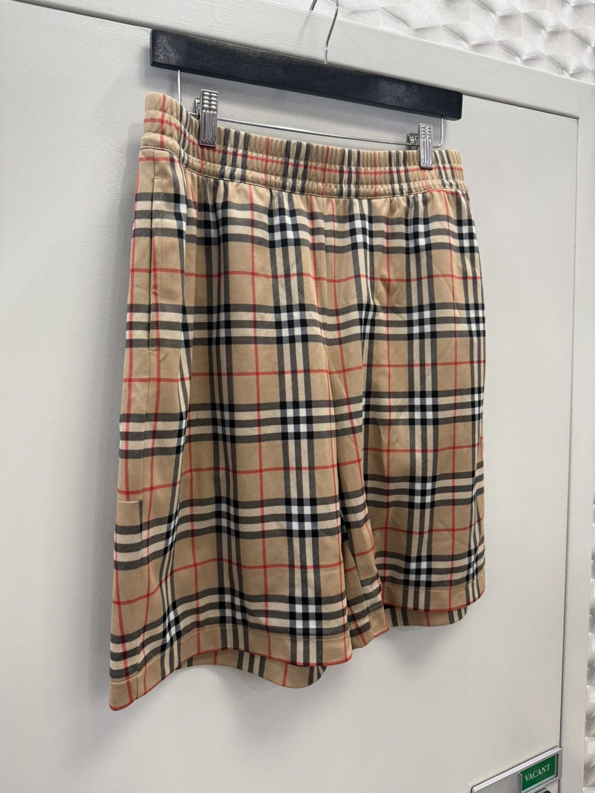 Burberry Burberry Shorts Size US 32 / EU 48 - 2 Thumbnail
