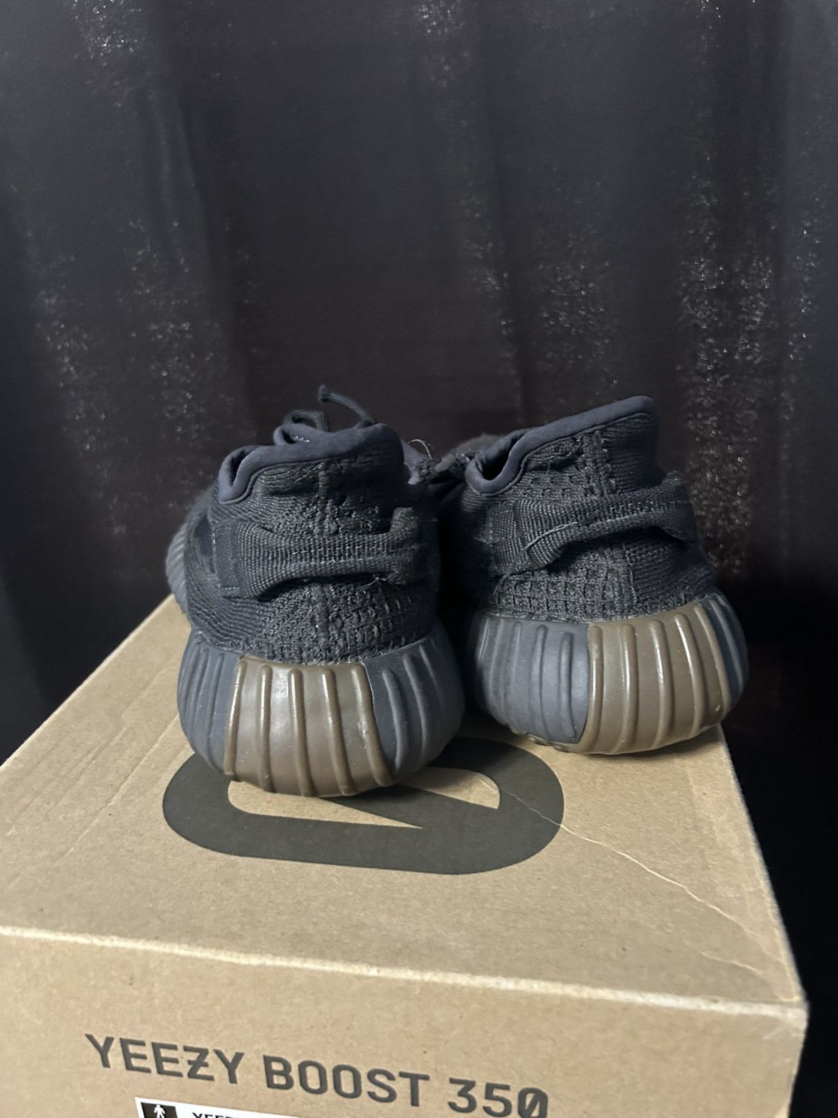 Yeezy Yeezy 350 cinder Size US 8 / EU 41 - 4 Thumbnail