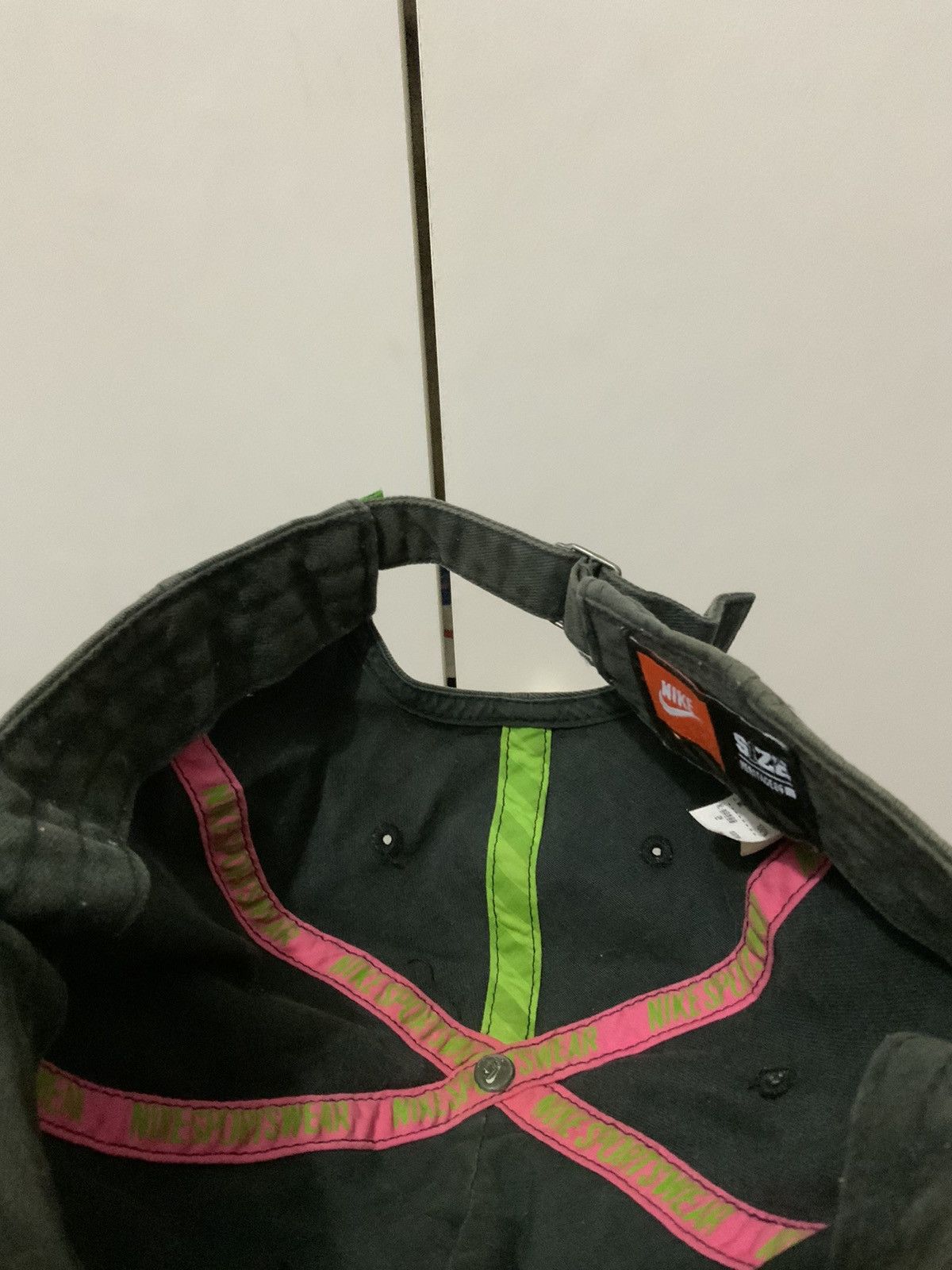 Nike Nike Swoosh Sportwear Fade hat Size ONE SIZE - 9 Thumbnail