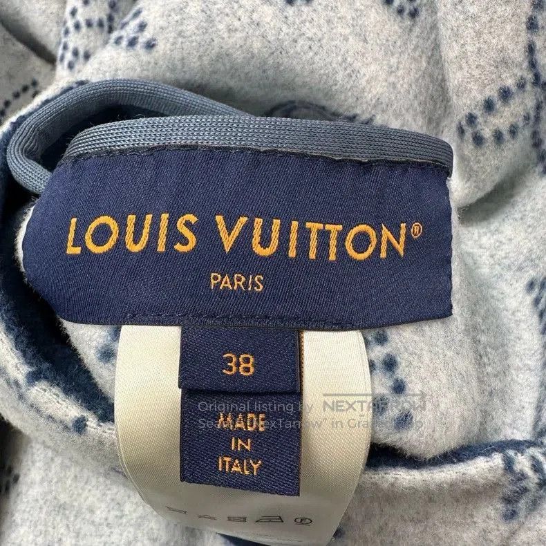 Louis Vuitton Louis Vuitton Reversible Robe Coat. Size US S / EU 44-46 / 1 - 5 Thumbnail