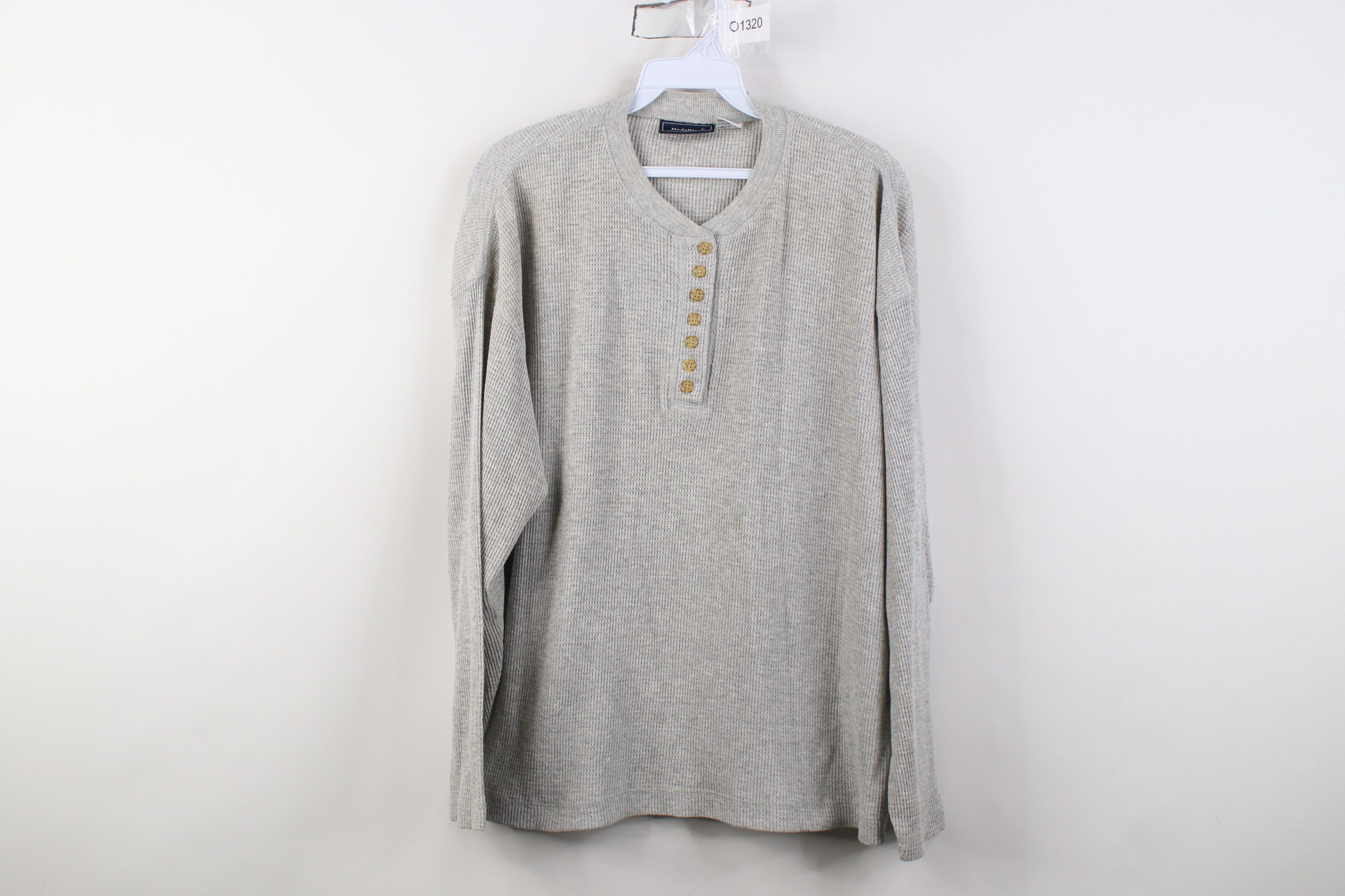 Vintage Vintage 90s Streetwear Thermal Waffle Knit Henley T-Shirt Size L / US 10 / IT 46 - 1 Thumbnail