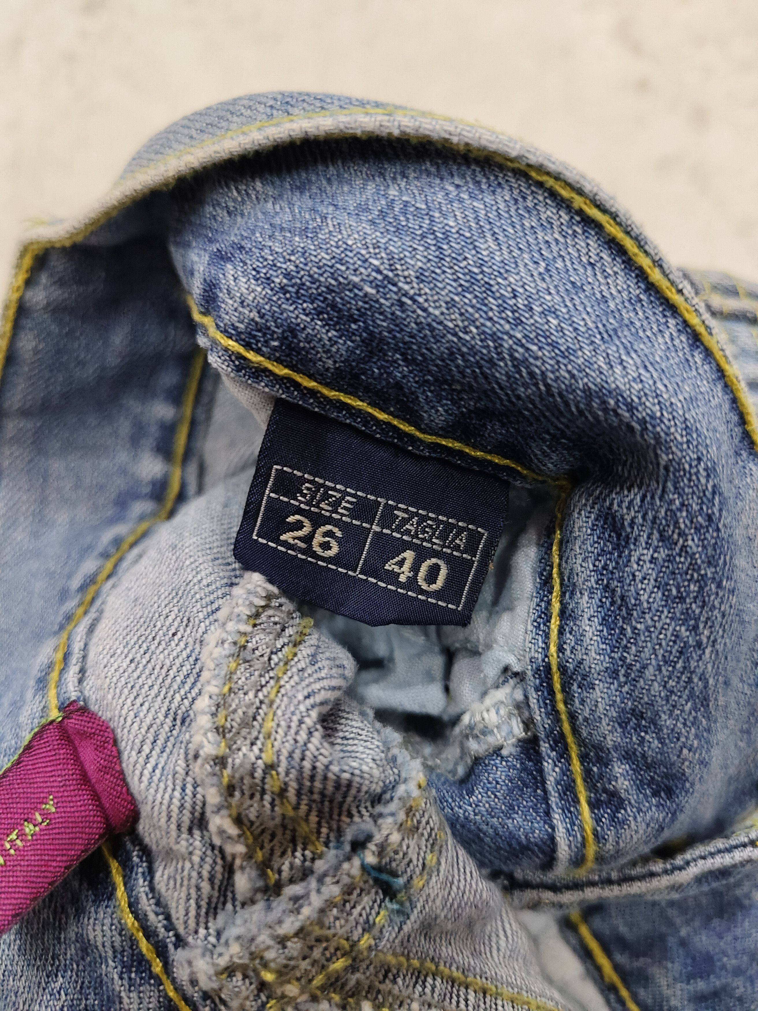 Seditionaries 🇮🇹 Vtg Nini 🇮🇹 Single Pocket Asymmetric Waist Distressed Size 27" / US 4 / IT 40 - 9 Thumbnail
