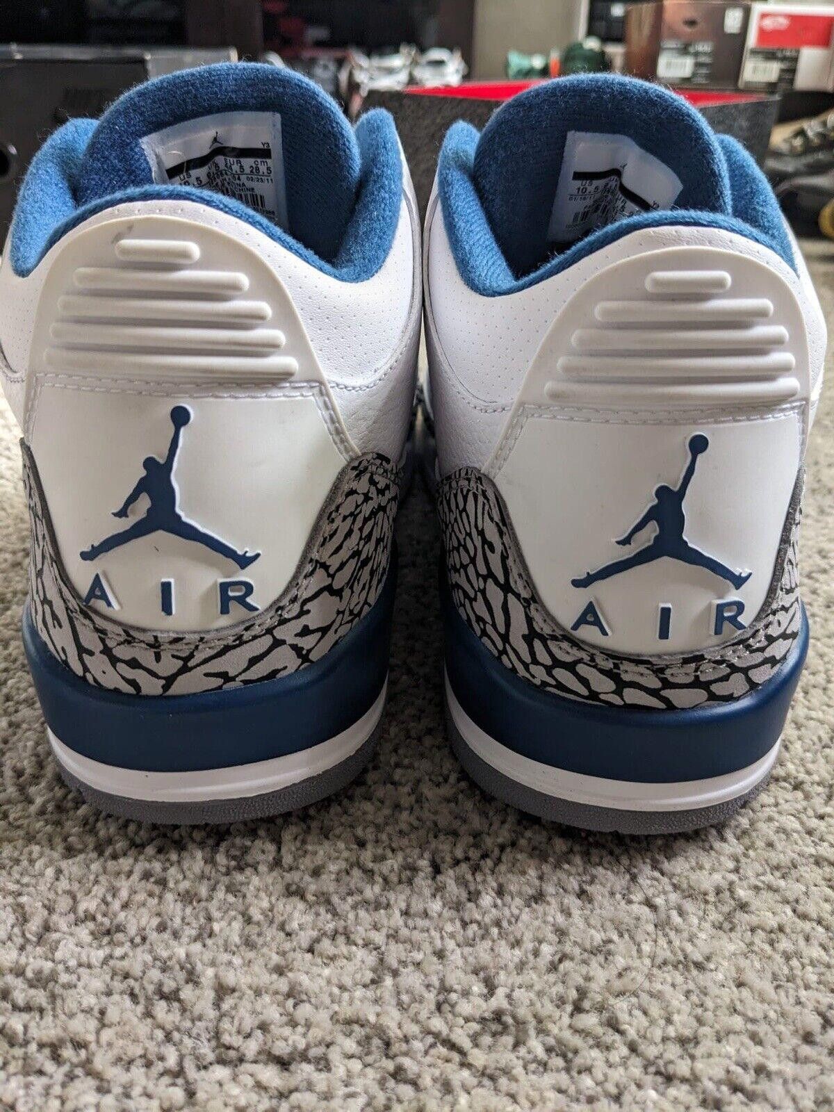 Jordan Brand 2011 Nike Air Jordan 3 III Retro OG True Blue 136064 104 Size US 10.5 / EU 43-44 - 9 Thumbnail