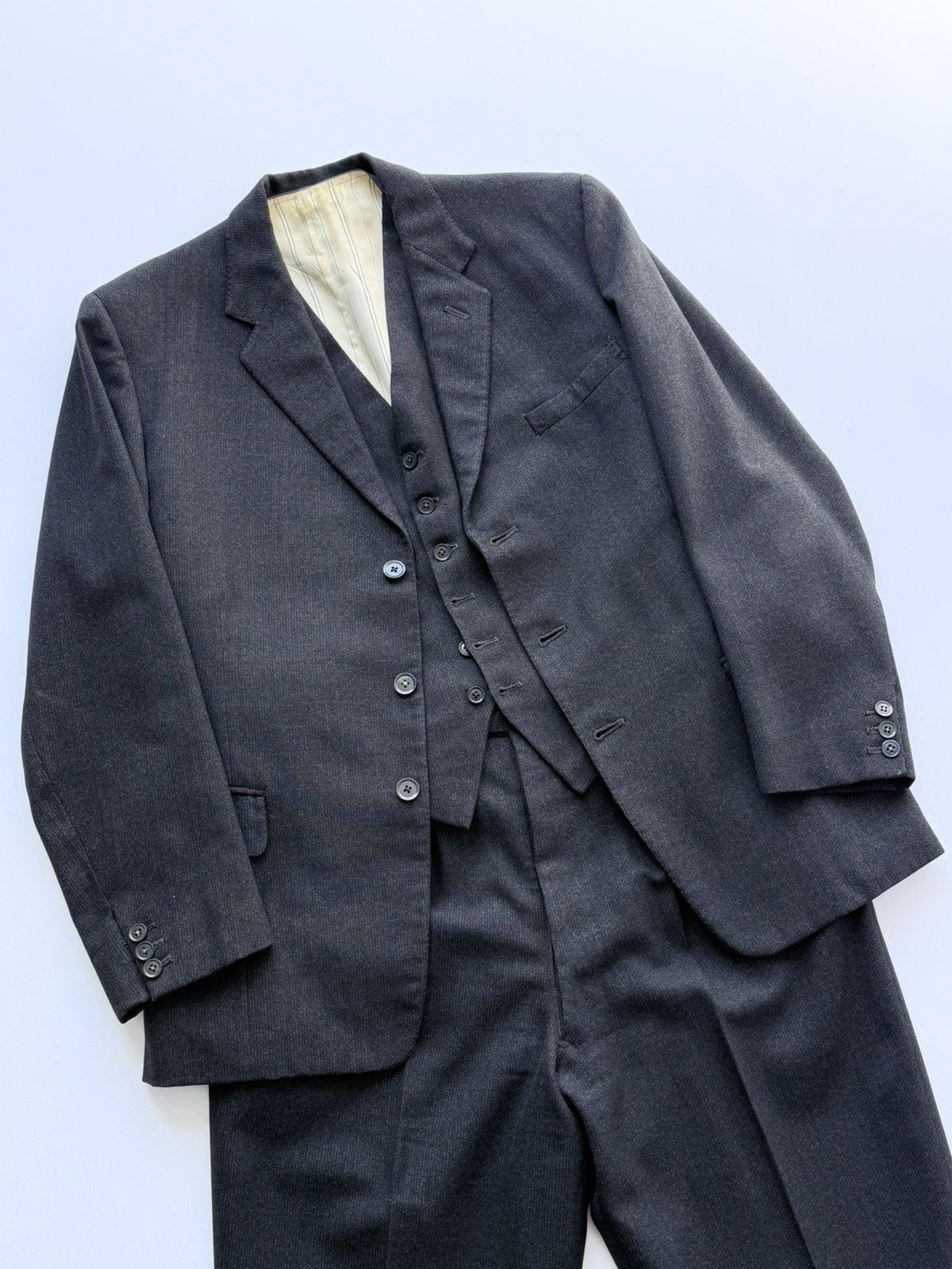 Gieves & Hawkes Vintage 1966 Dated Gieves & Hawkes British Wool 3 Piece Suit Size 40R - 1 Thumbnail