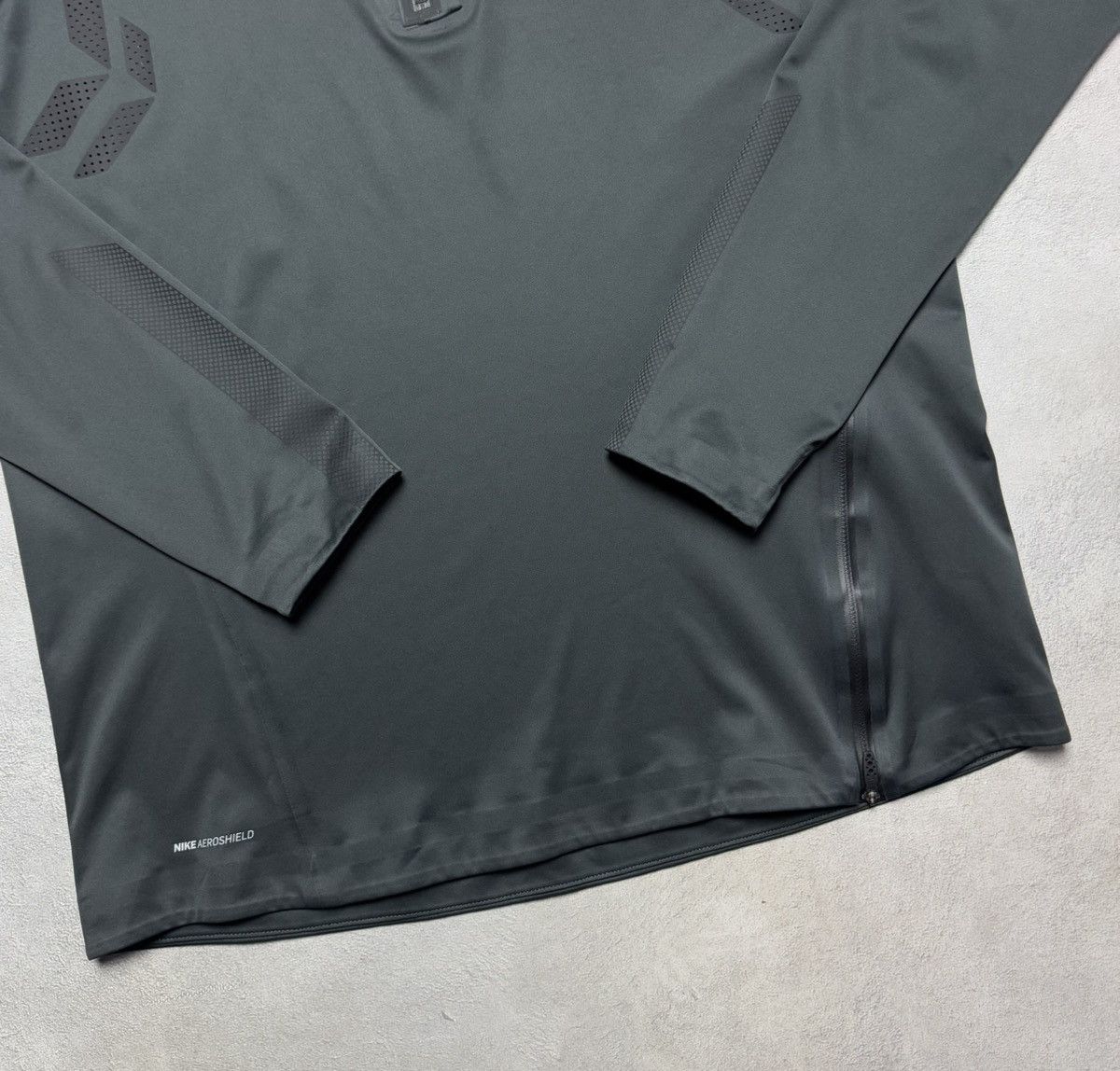 Nike Manchester United 2017 2018 Football Soccer 1/4 Zip Top Nike Size US M / EU 48-50 / 2 - 4 Thumbnail