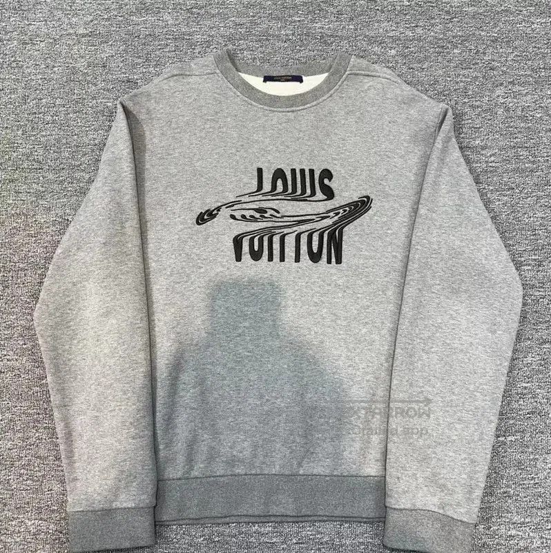 Louis Vuitton Louis Vuitton Gray Cotton Blend Sweatshirt for Men . Size US XL / EU 56 / 4 - 1 Thumbnail