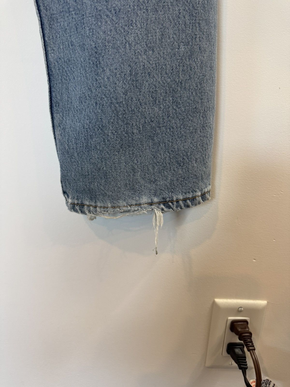 Levi's Vintage Clothing Vintage Levi’s 501 Jeans, W35 x L31.5, Made in U.S.A. Size US 35 - 6 Thumbnail