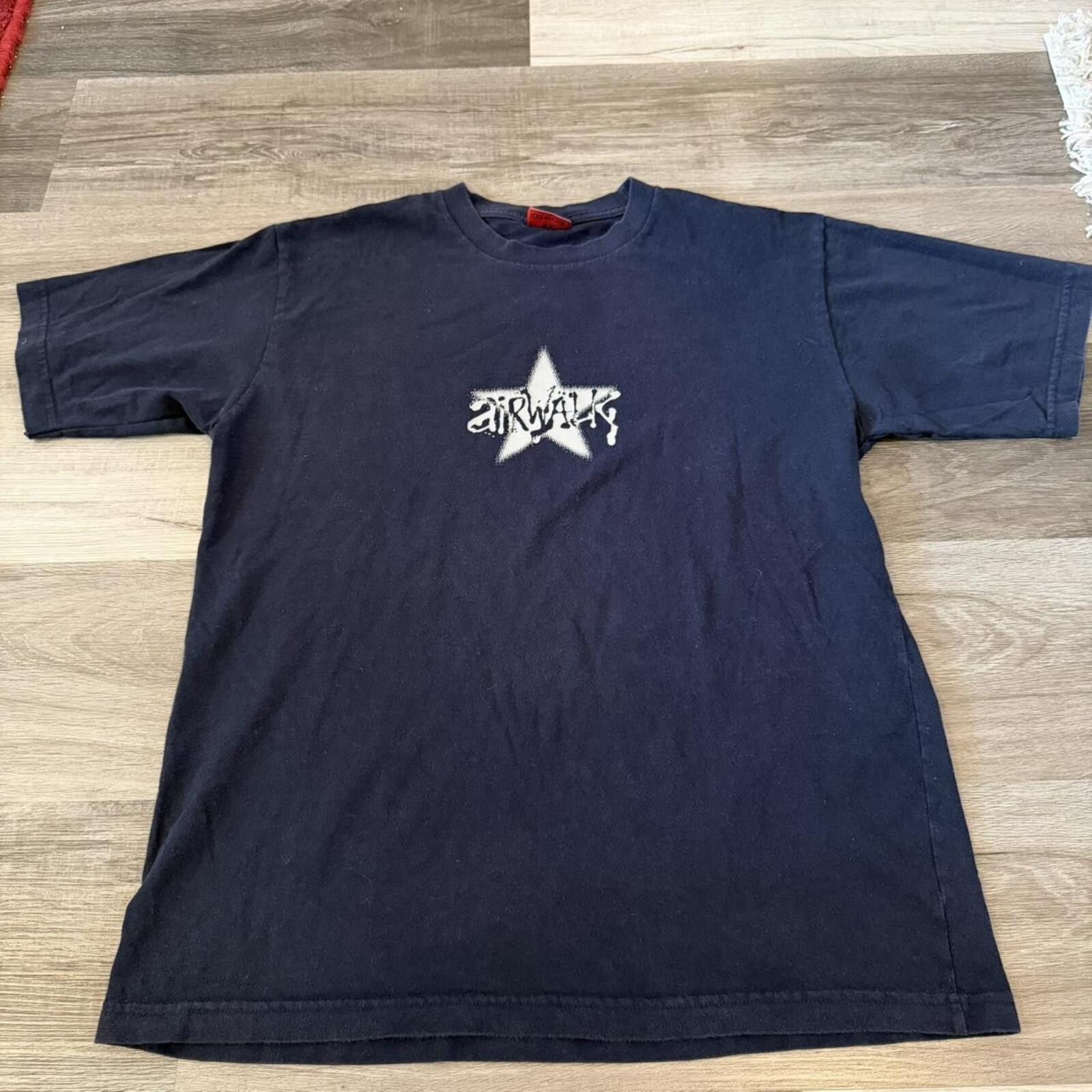 Airwalk vintage airwalk star t shirt 00s L Size US L / EU 52-54 / 3 - 3 Thumbnail