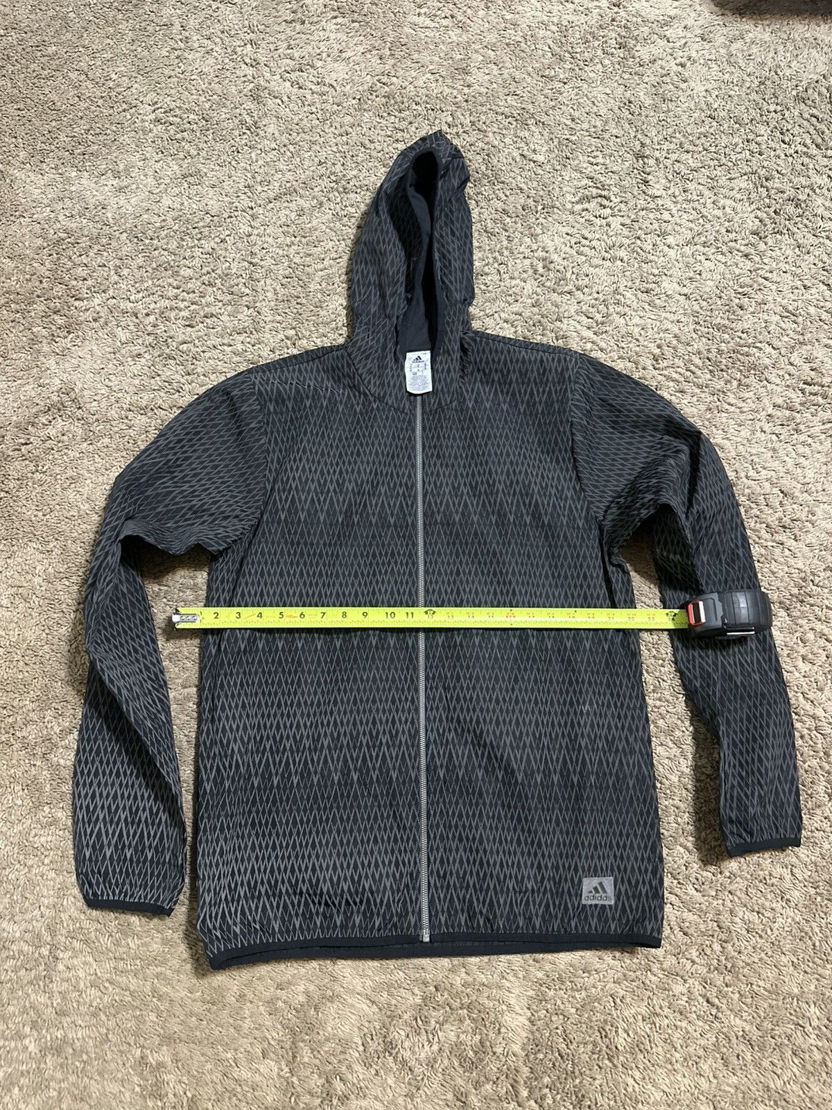 Adidas Vintage Adidas “triple black” windbreaker 00s size medium Size US M / EU 48-50 / 2 - 4 Thumbnail