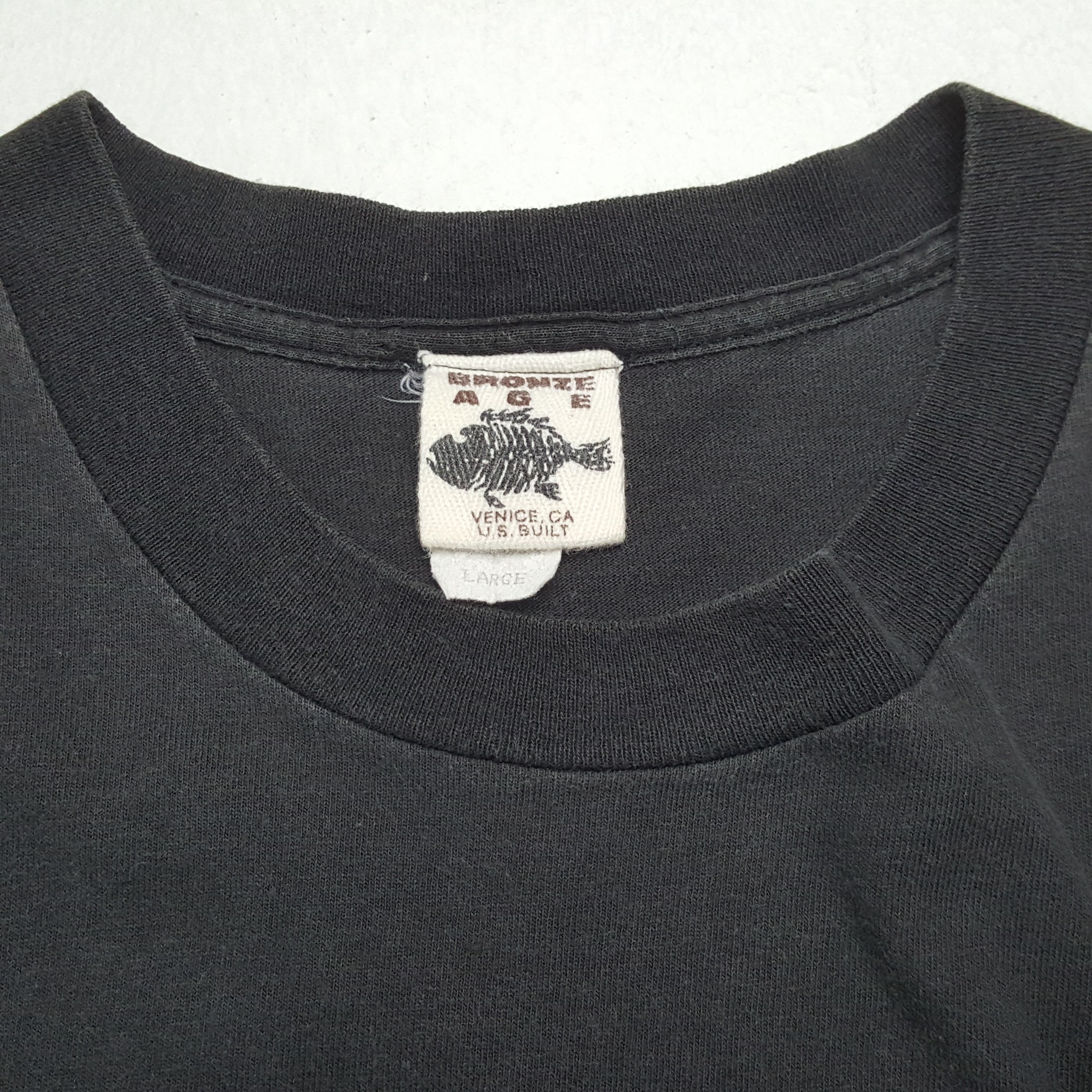 Vintage BRONZE AGE Surfing Style Streetwear Vintage Tshirt Size US L / EU 52-54 / 3 - 7 Thumbnail