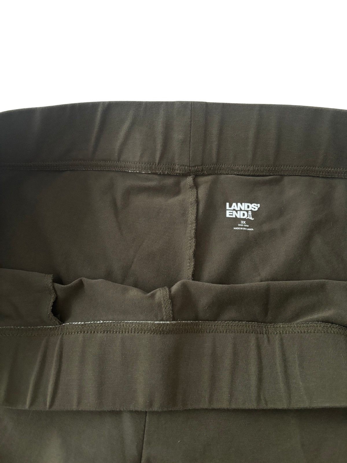 Lands' End Women’s khaki pants.wp1224 Size 42" / US 20 - 7 Thumbnail