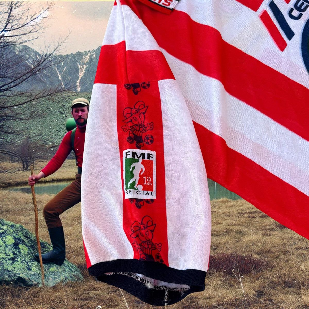 Vintage 90s Chivas Guadalajara Vintage Bootleg Soccer Jersey XL. Size US XL / EU 56 / 4 - 7 Thumbnail