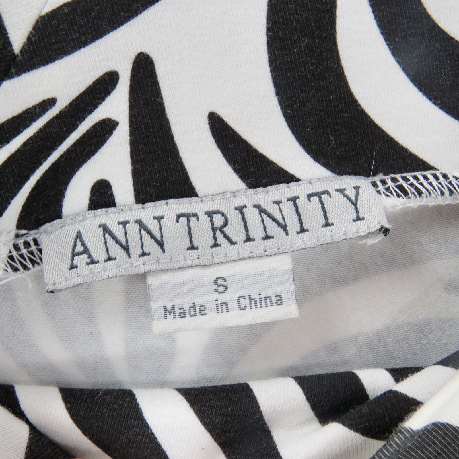 Vintage 90s Vintage Zebra Print V-Neck Top Small Retro Animal Size S / US 4 / IT 40 - 4 Thumbnail