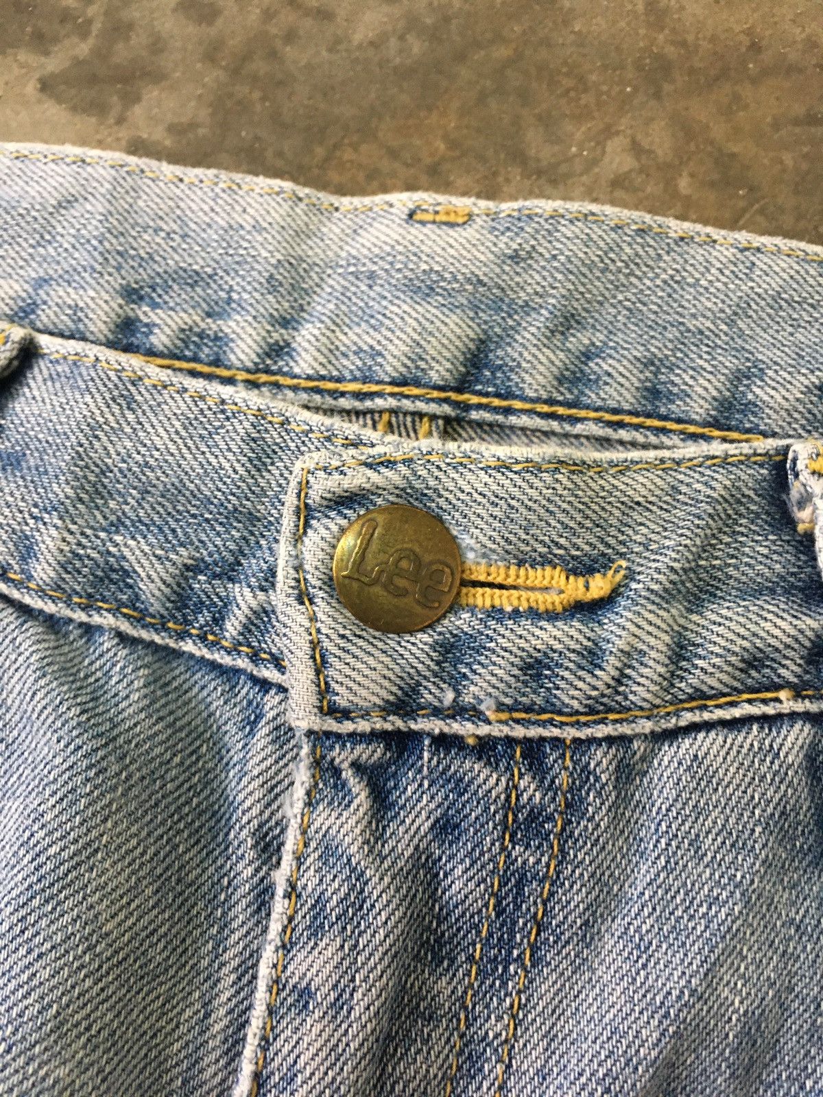 Japanese Brand × Lee Distressed Lee Flare Jeans (15) Size 30" / US 8 / IT 44 - 12 Thumbnail