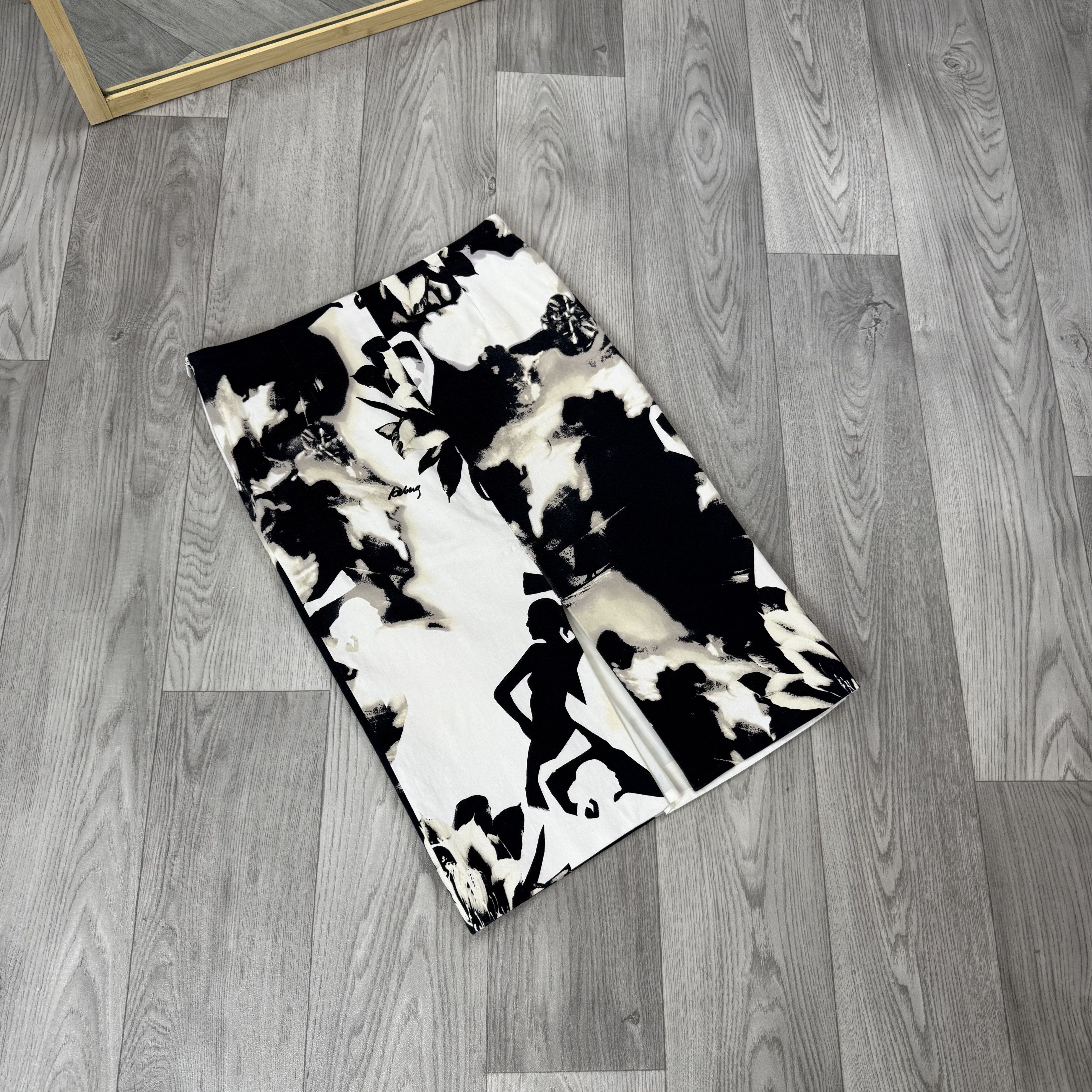 Iceberg Vintage Iceberg 90s Graphic Midi Skirt Size 28" / US 6 / IT 42 - 4 Thumbnail
