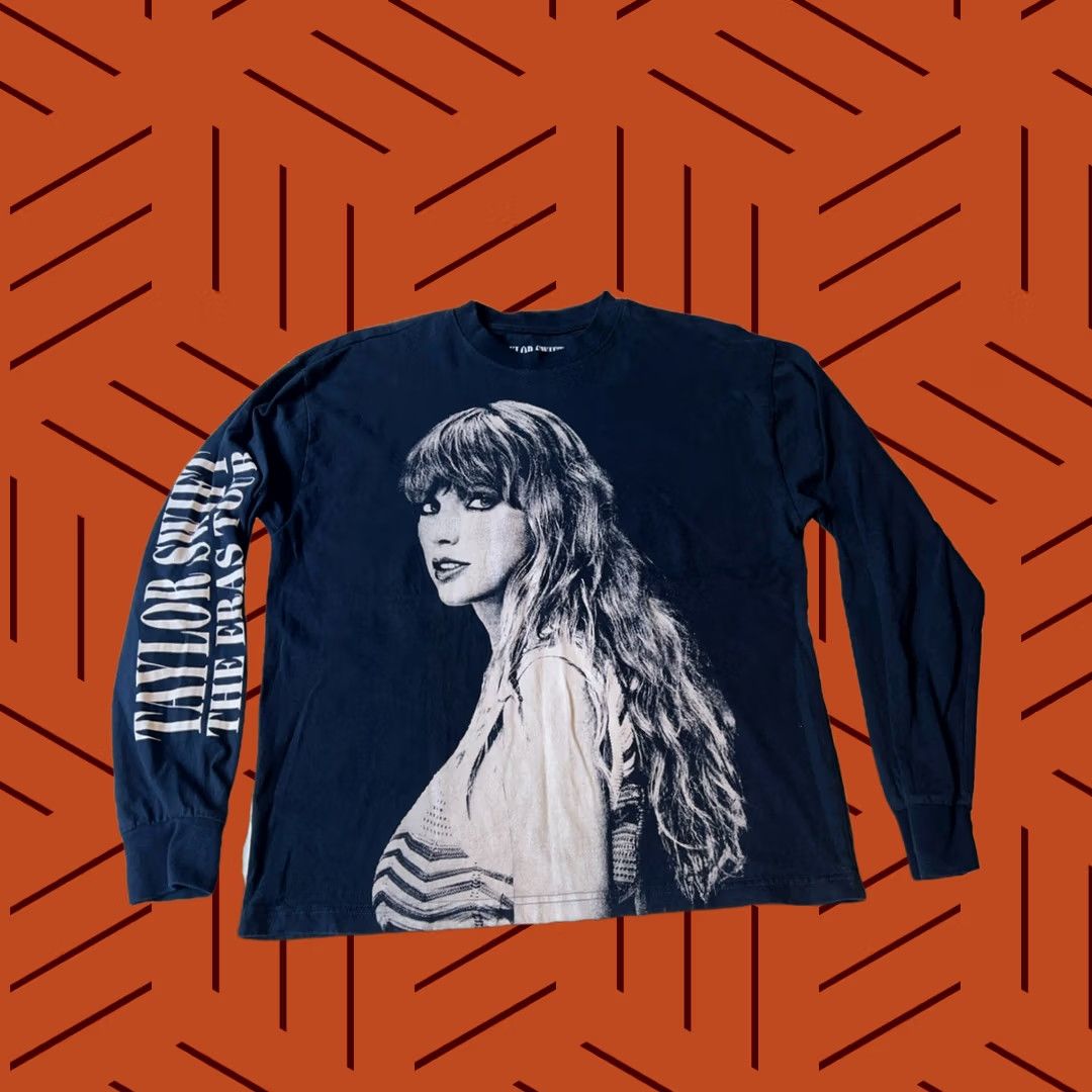 Vintage VINTAGE Official Taylor Swift The Eras Live L/S Concert Tour Shirt Adult Small Gray New Size US S / EU 44-46 / 1 - 1 Thumbnail