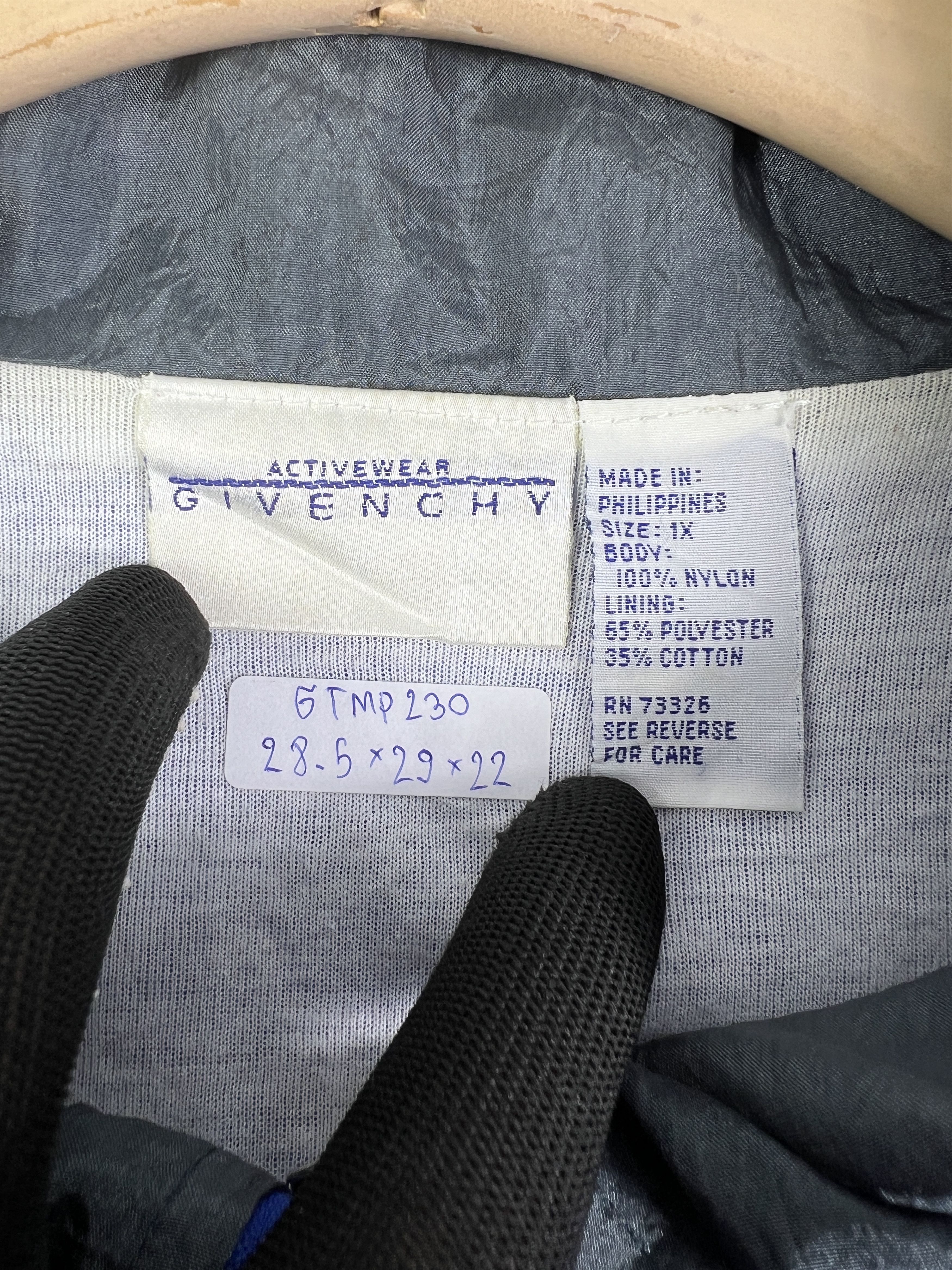 Vintage GIVENCHY Activewear Windbreaker Jacket (XL) GTMP230