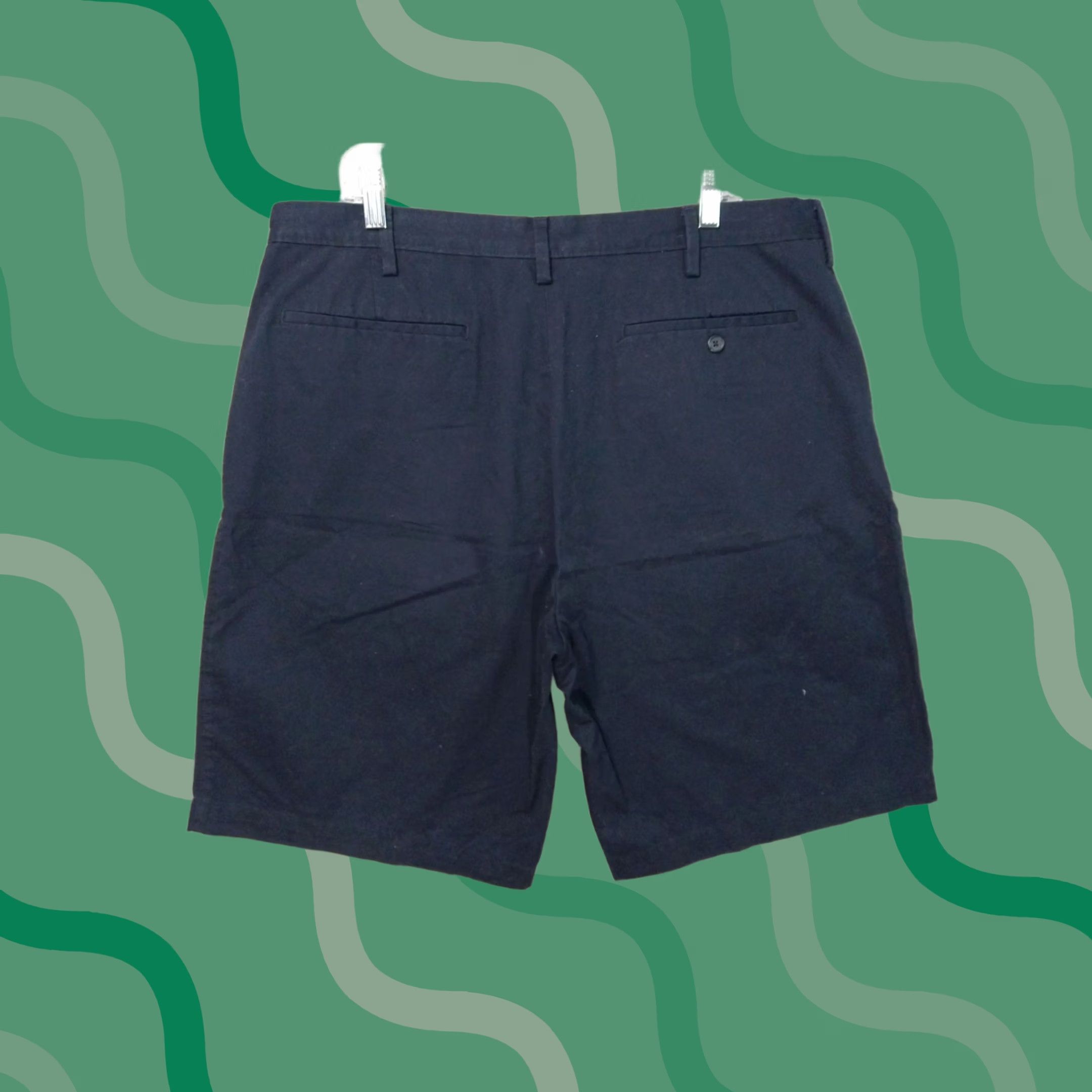 Banana Republic Banana Republic Shorts Mens 38 x 10 Blue Chino Emerson Flat Front Casual Preppy Vietnam? Size US 38 / EU 54 - 1 Thumbnail