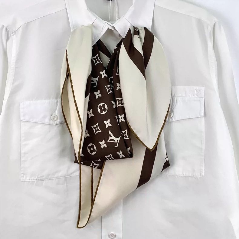 Louis Vuitton Louis Vuitton White logo floral print silk scarf cotton la Size XS / US 0-2 / IT 36-38 - 4 Thumbnail