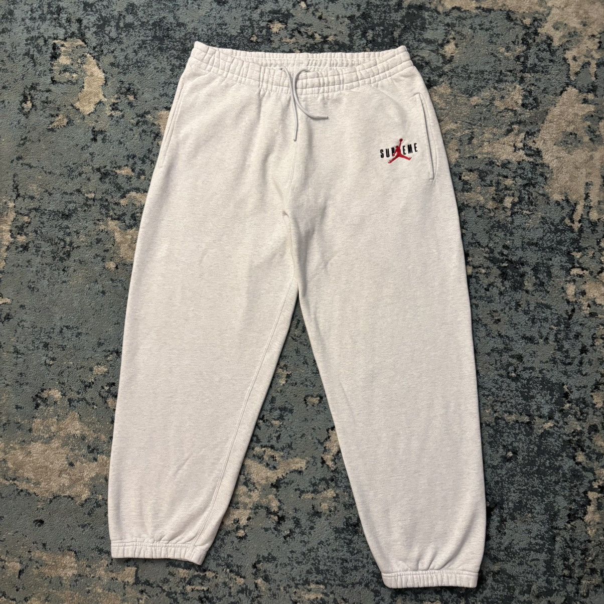 Jordan Brand × Supreme Supreme Jordan Sweatpants Ash Grey Size