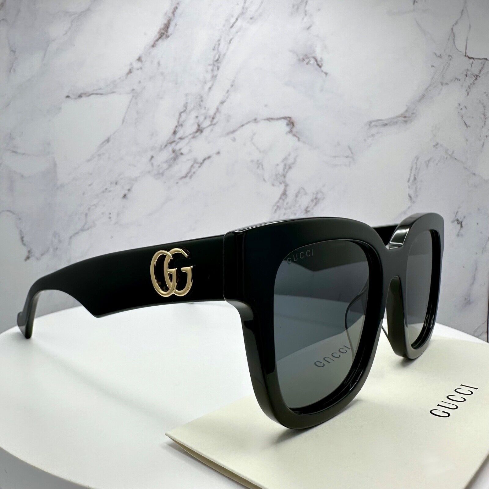 Gucci New Gucci Sunglasses Black Gold GG Logo 52-21-145 Authentic Size ONE SIZE - 4 Thumbnail