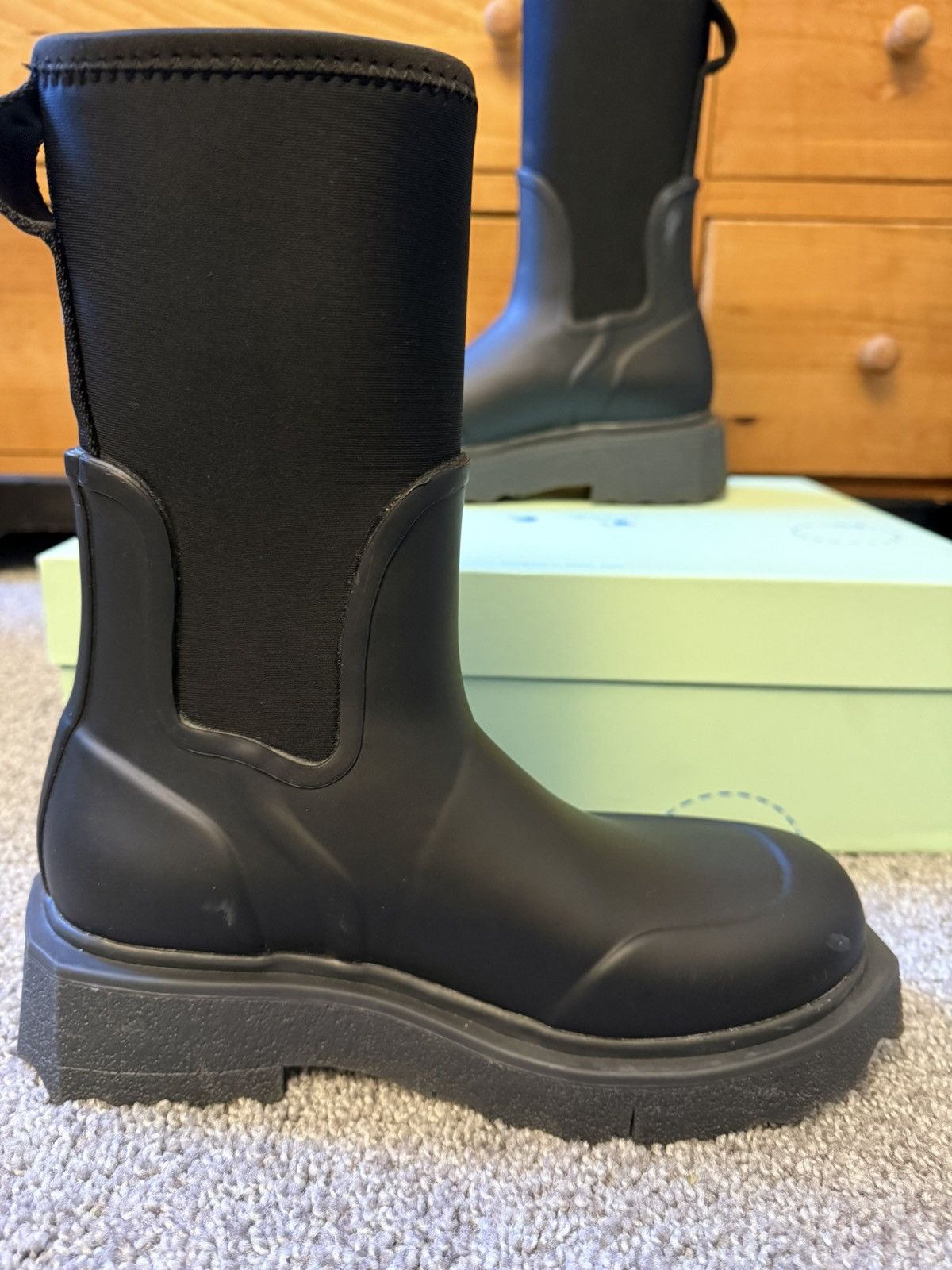 Off-White Rubber Rain Boots Size US 6 / IT 36 - 6 Thumbnail