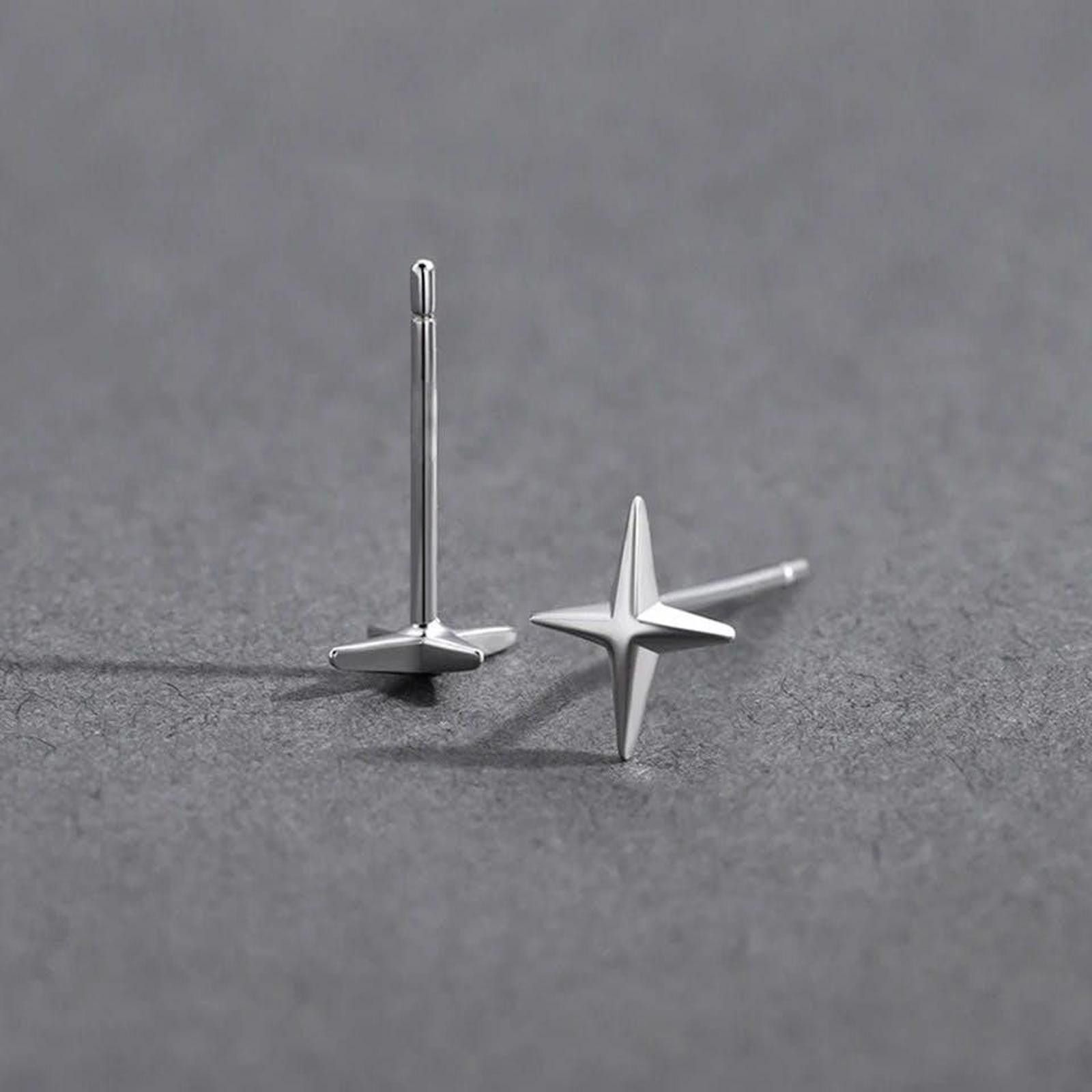 Other Punk Small Star Earrings Size ONE SIZE - 8 Thumbnail