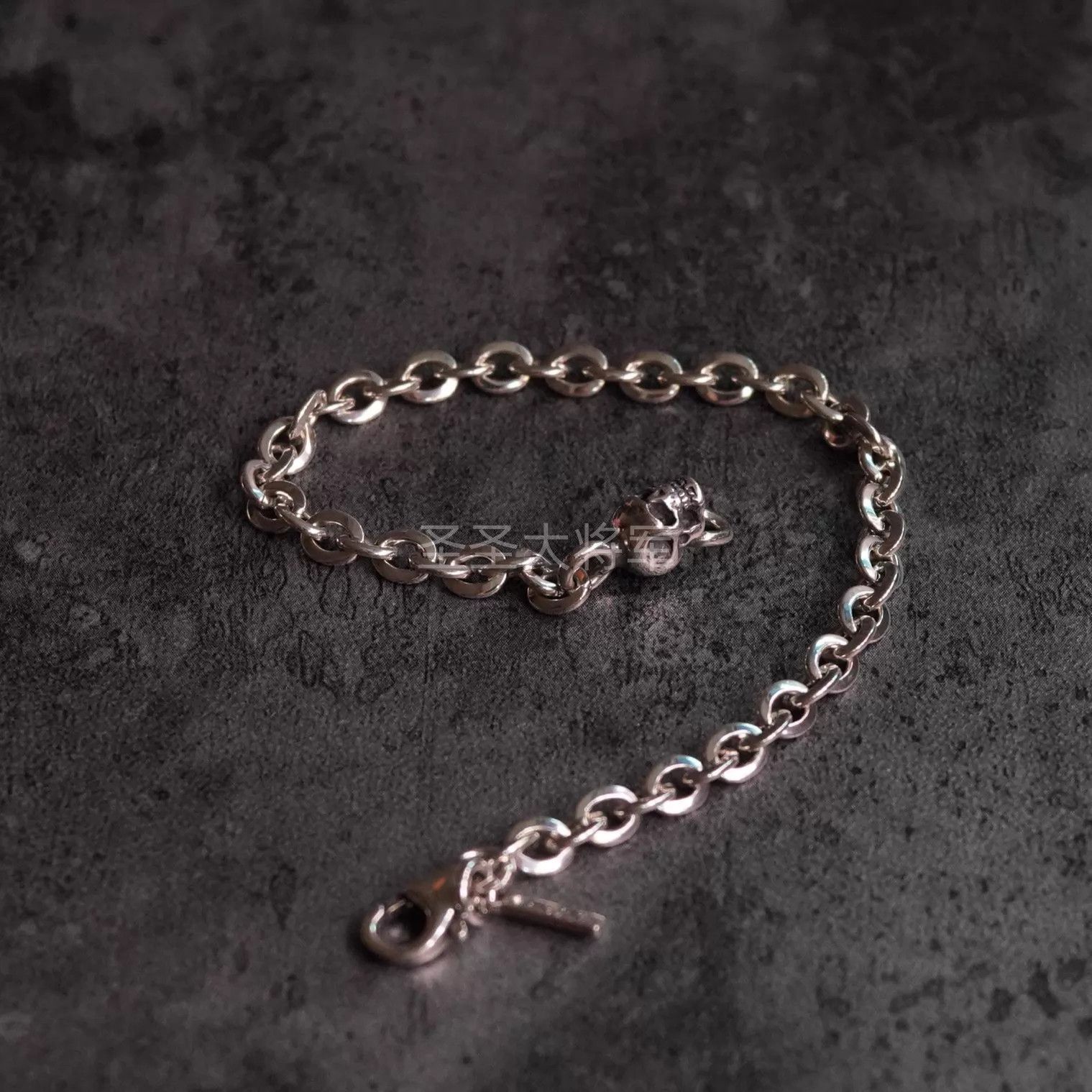 Emanuele Bicocchi Emanuele Bicocchi Dk Skull Ring Chain Bracelet S/M 18/20 Size ONE SIZE - 3 Thumbnail