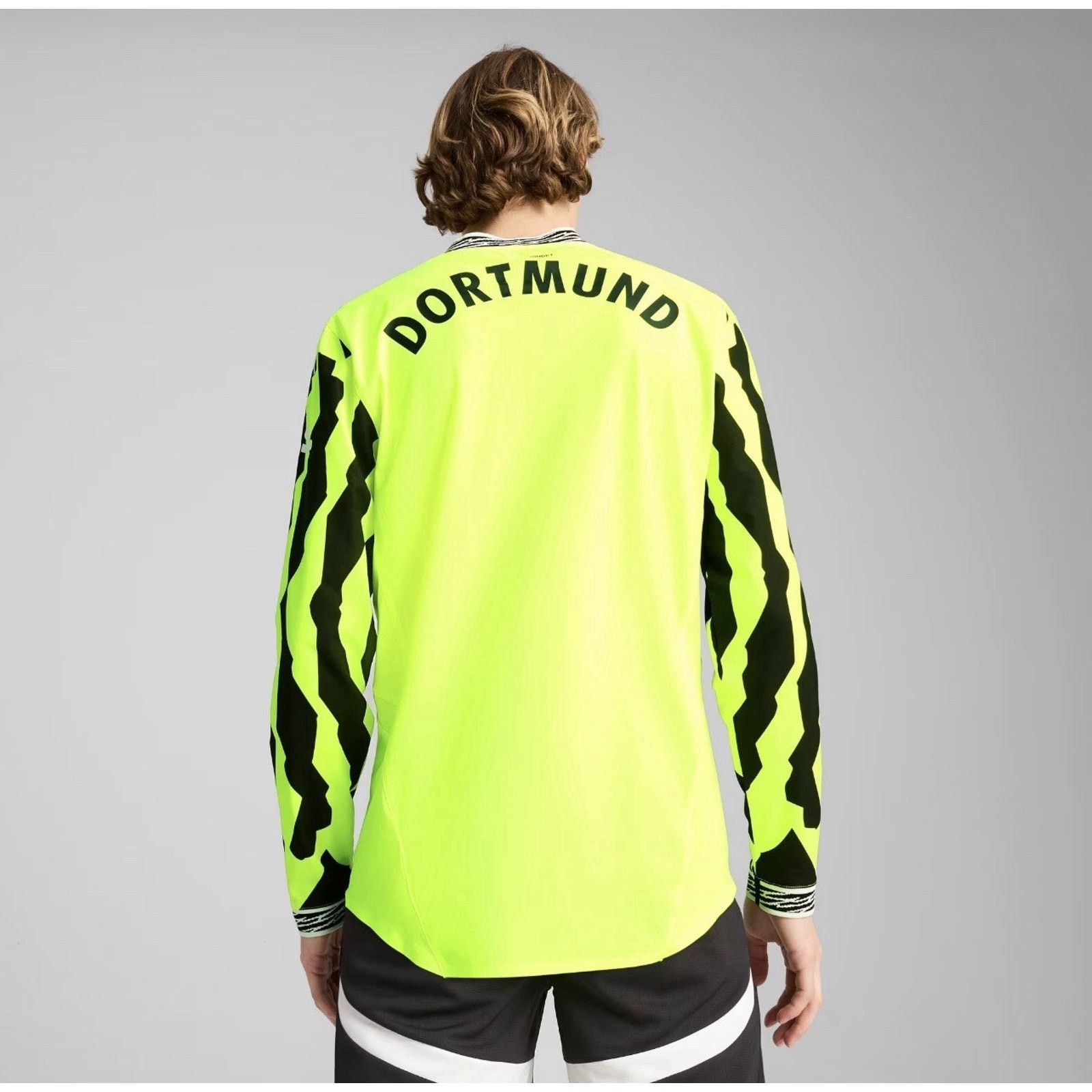 Puma Puma Borussia Dortmund BVB Anniversary Long Sleeve Medium Size US M / EU 48-50 / 2 - 3 Thumbnail