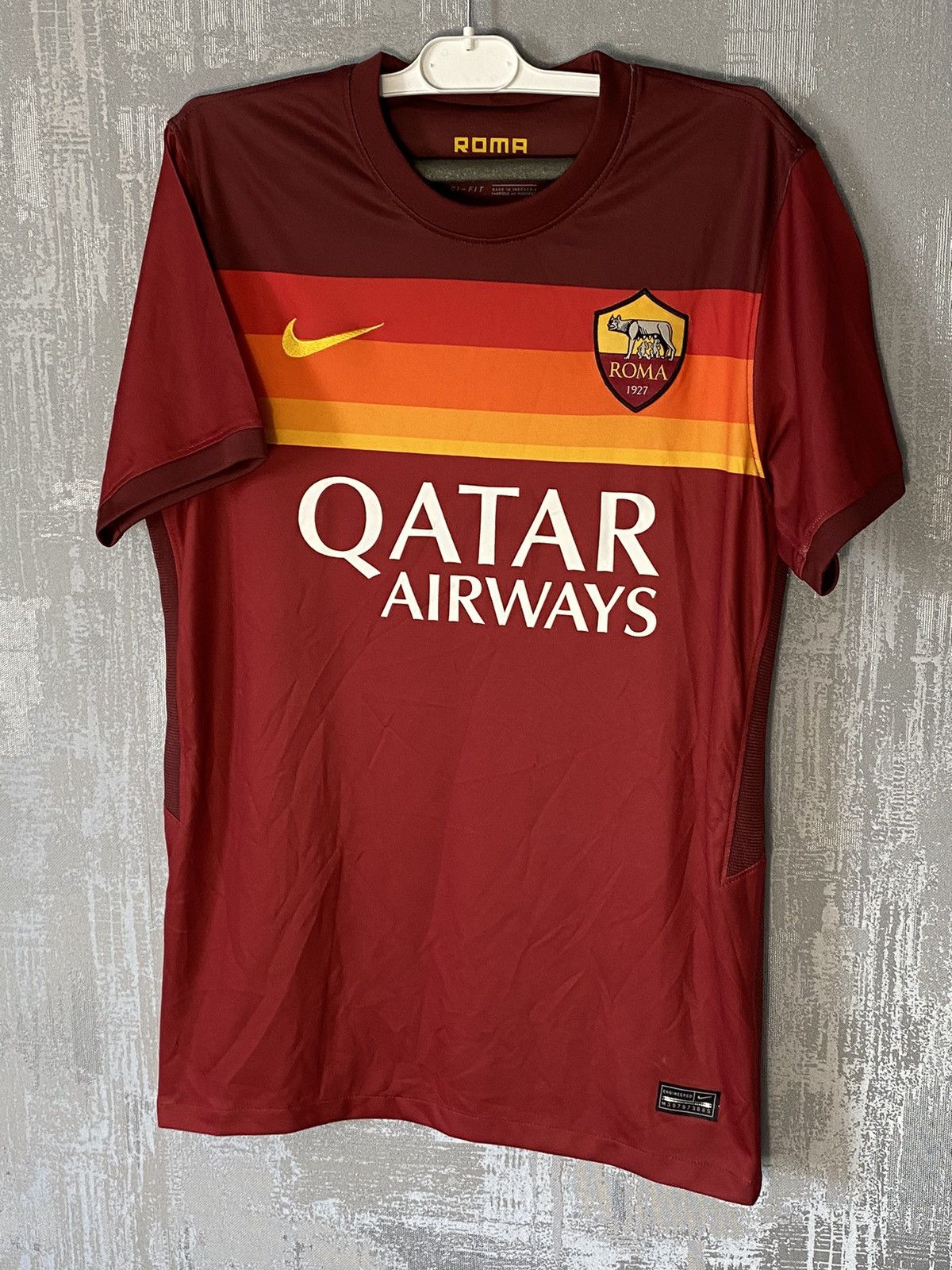 Nike 2020 Nike Roma Home Soccer Jersey Qatar Airways Size US M / EU 48-50 / 2 - 1 Thumbnail