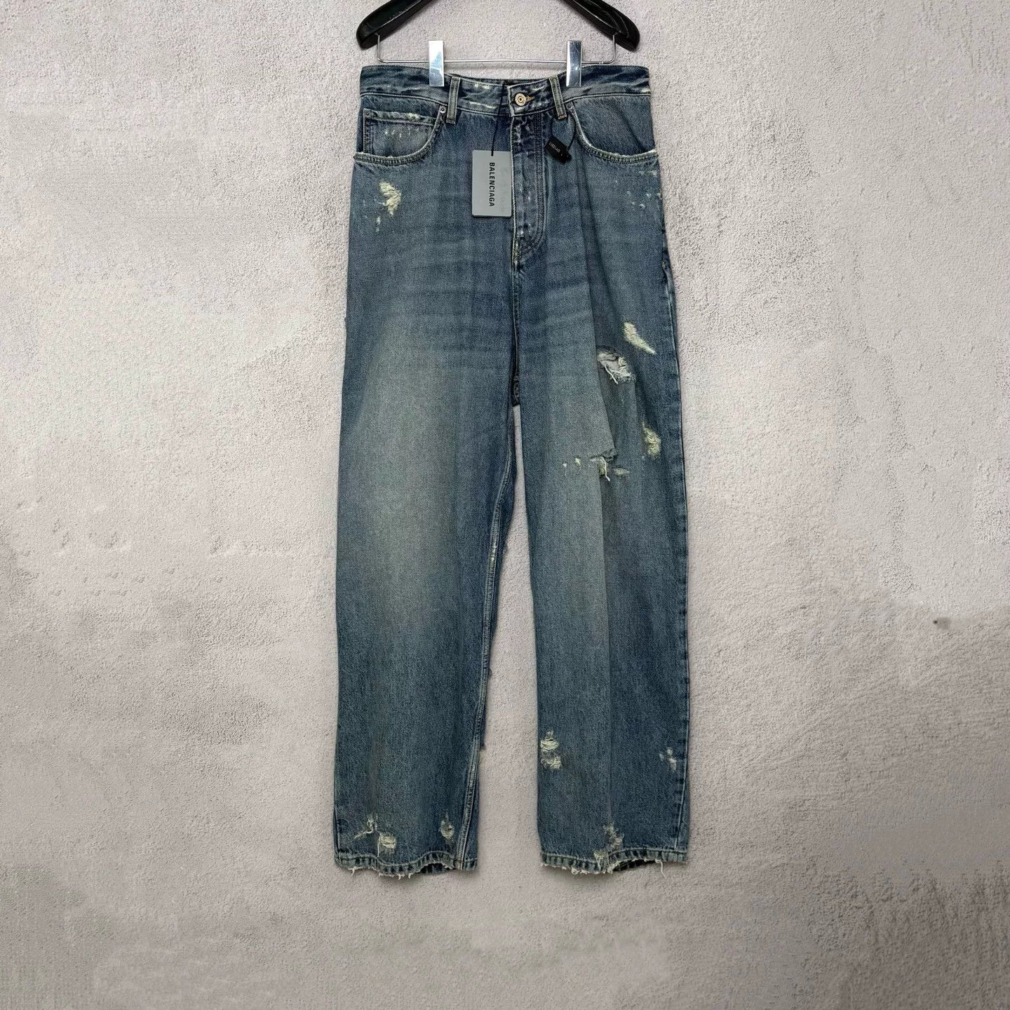 Balenciaga Balenciaga Super Destroyed Jeans XS Size US 28 / EU 44 - 1 Thumbnail