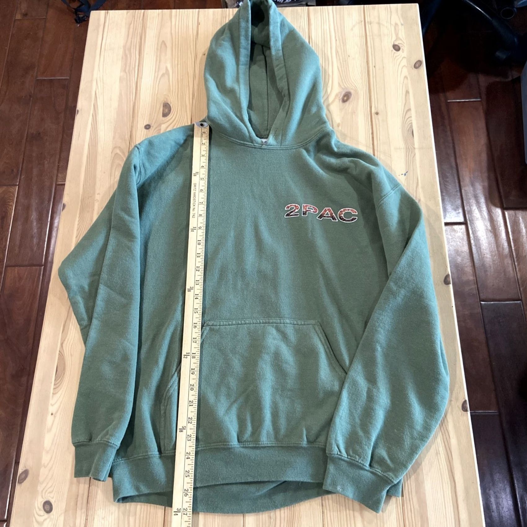 Vintage VINTAGE Tupac In Memory Of 1971-1996 Green Hoodie Men’s M Pullover Hip Hop Tupac Hoodie Mens M Green Pullover Vintage 90s Size US M / EU 48-50 / 2 - 4 Thumbnail