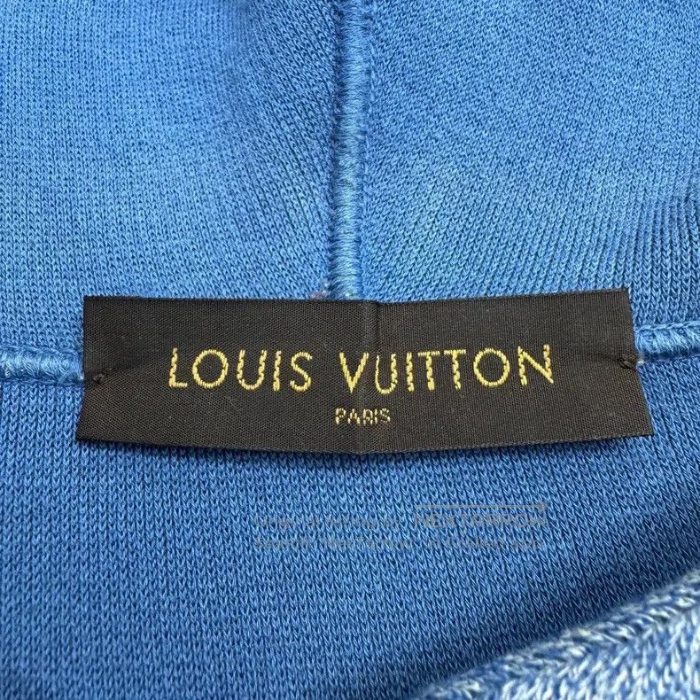 Louis Vuitton Louis Vuitton Embroidered monogram hooded sweatshirt Size US S / EU 44-46 / 1 - 3 Thumbnail