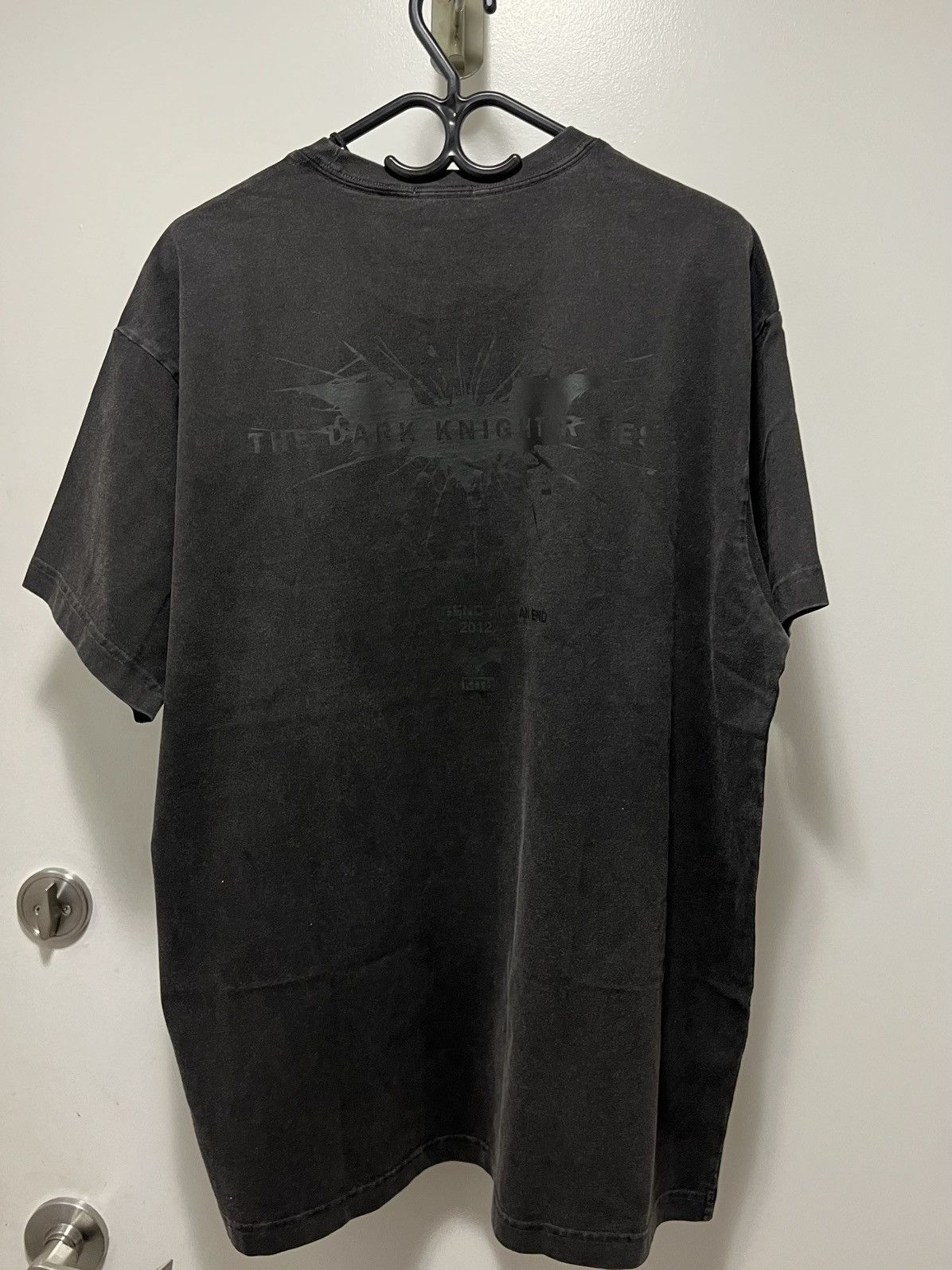 DC Comics × Kith Kith x Batman Dark Knight Bane Vintage Tee Black Size XL Size US XL / EU 56 / 4 - 2 Thumbnail