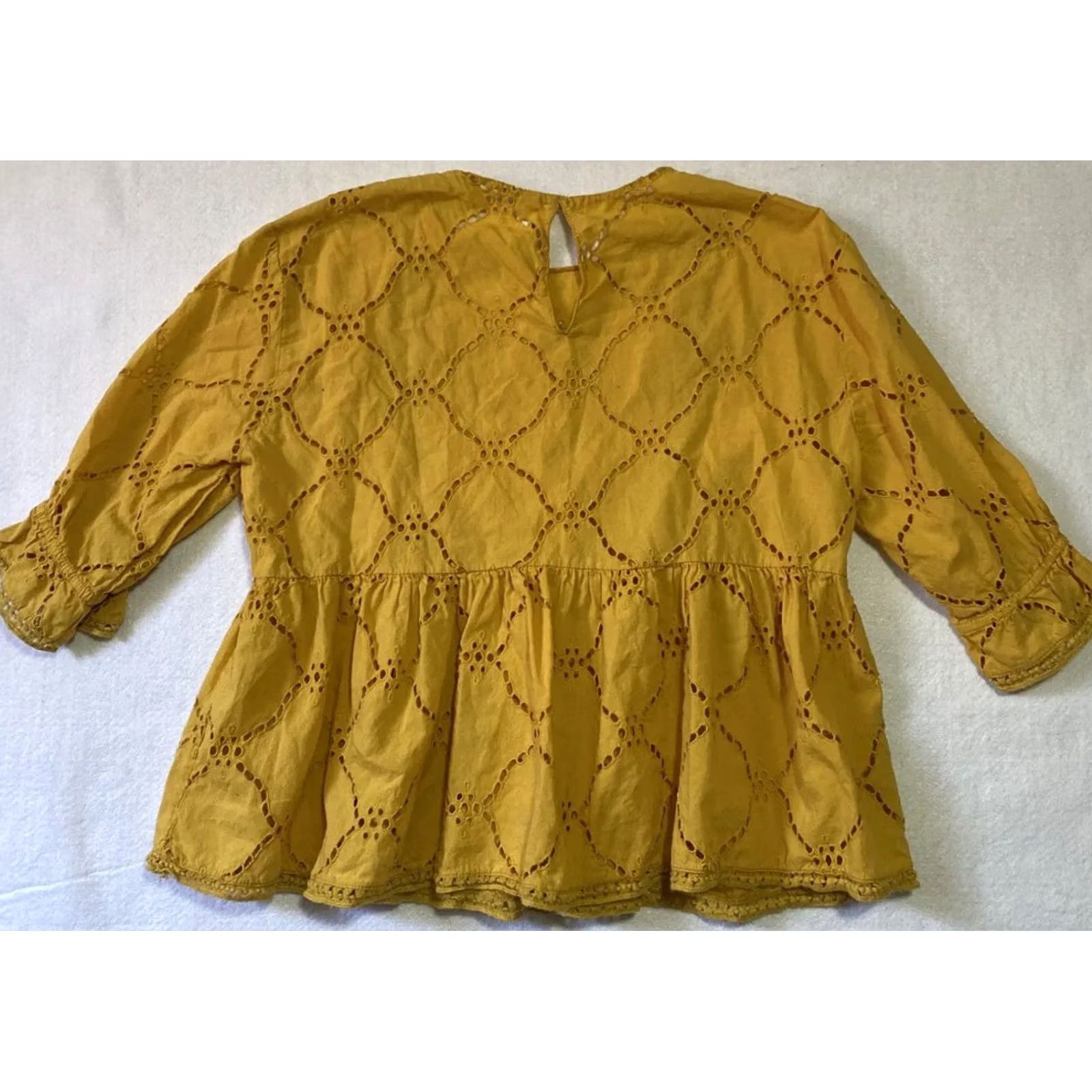 Zara ZARA Blouse Top SHIRT Round Neck Gold / 26-58 Size S Women’s Bell Sleeve Regular Modern Casual Front Button Closure Viscose 3/4 Sleeve Vintage No Size S / US 4 / IT 40 - 7 Thumbnail